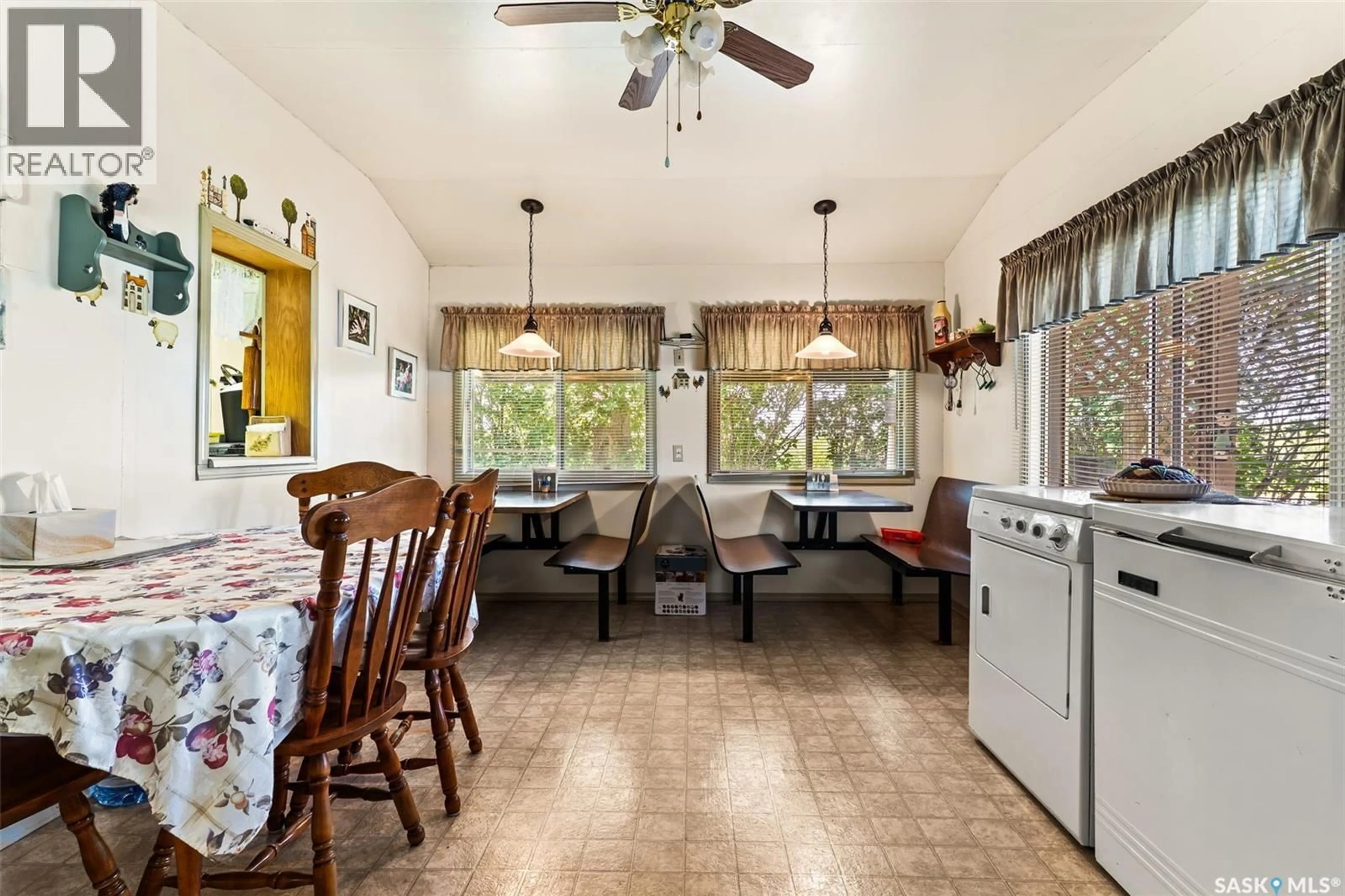 Dining room, ceramic/tile floor for 101 6TH STREET, Etters Beach Saskatchewan S0G4R0