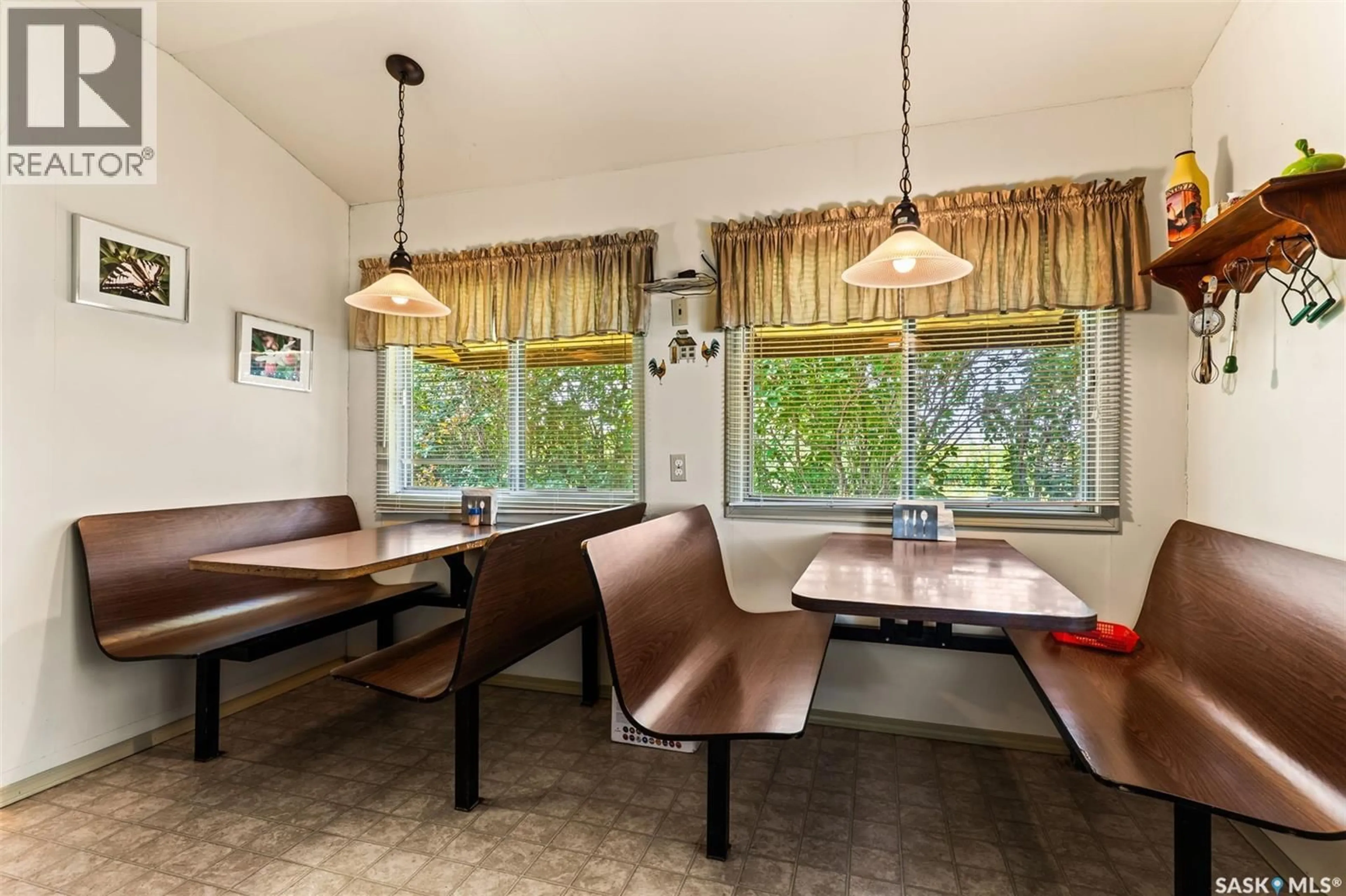 Dining room, unknown for 101 6TH STREET, Etters Beach Saskatchewan S0G4R0