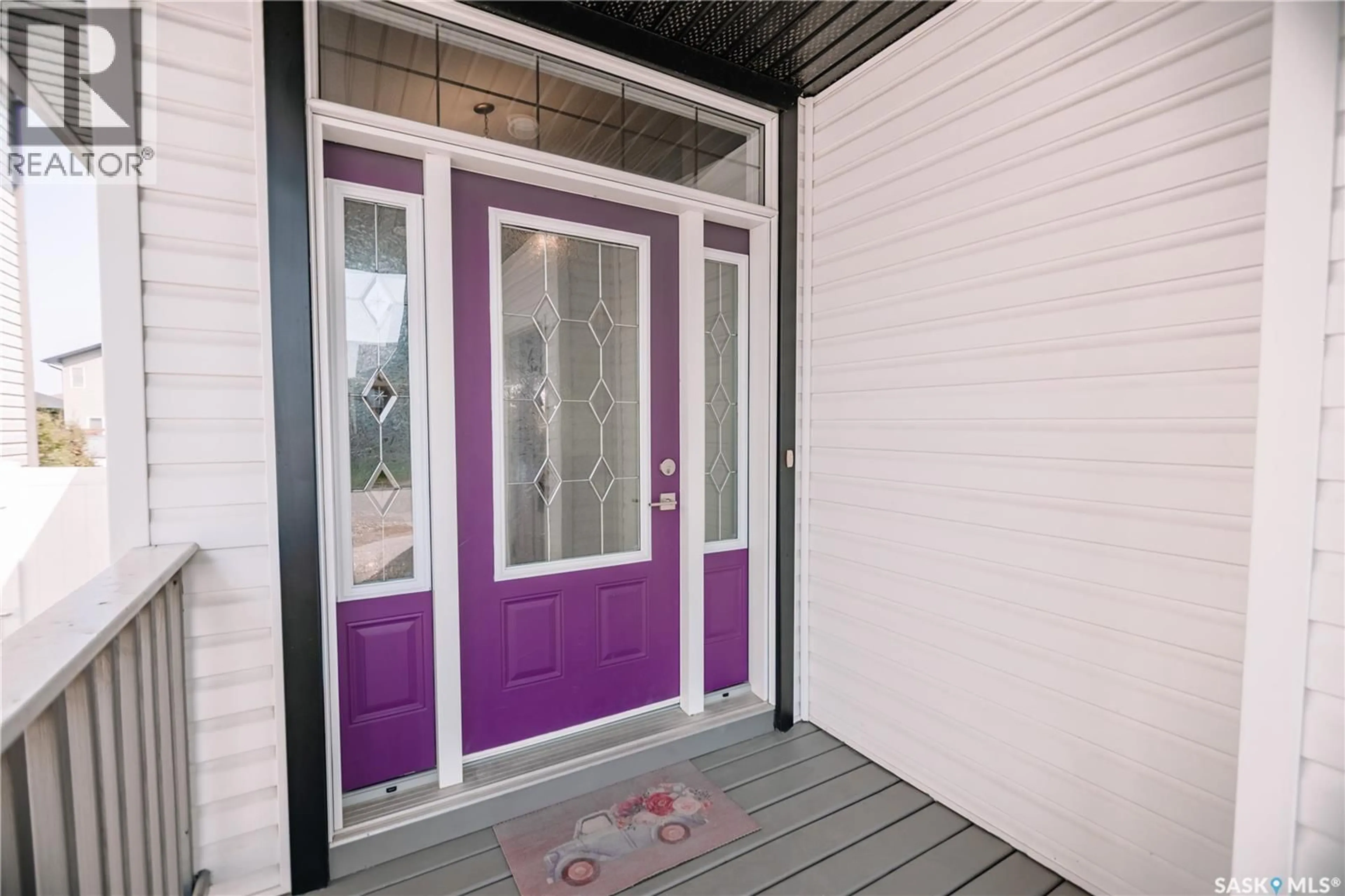 Indoor entryway for 4338 MEADOWSWEET LANE, Regina Saskatchewan S4X0C2