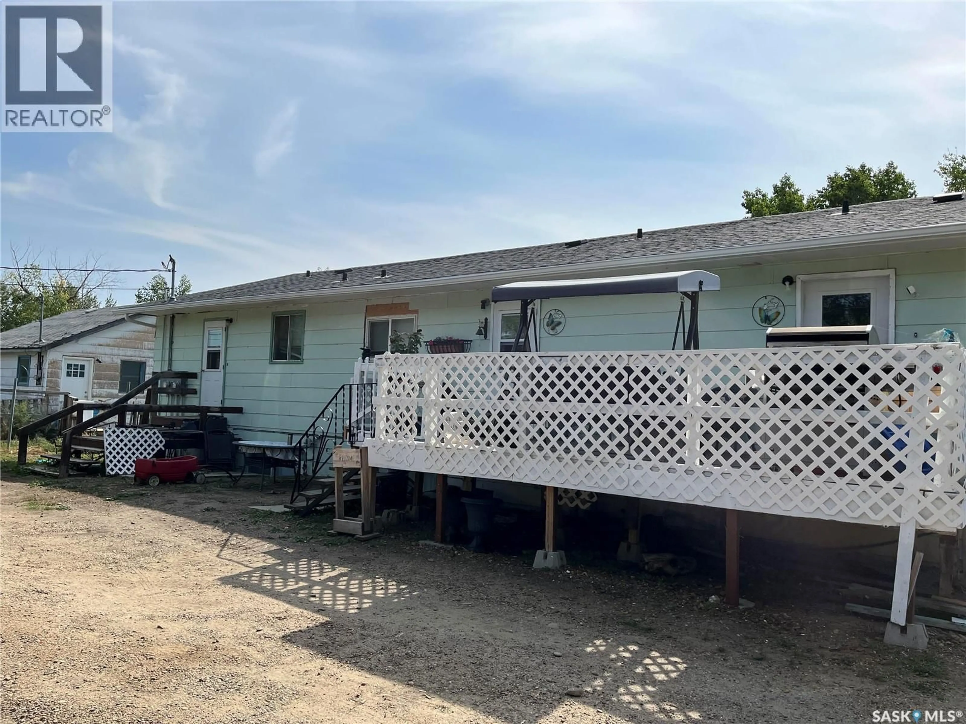 Home with vinyl exterior material, unknown for S - 128 1ST AVENUE, Coronach Saskatchewan S0H0Z0