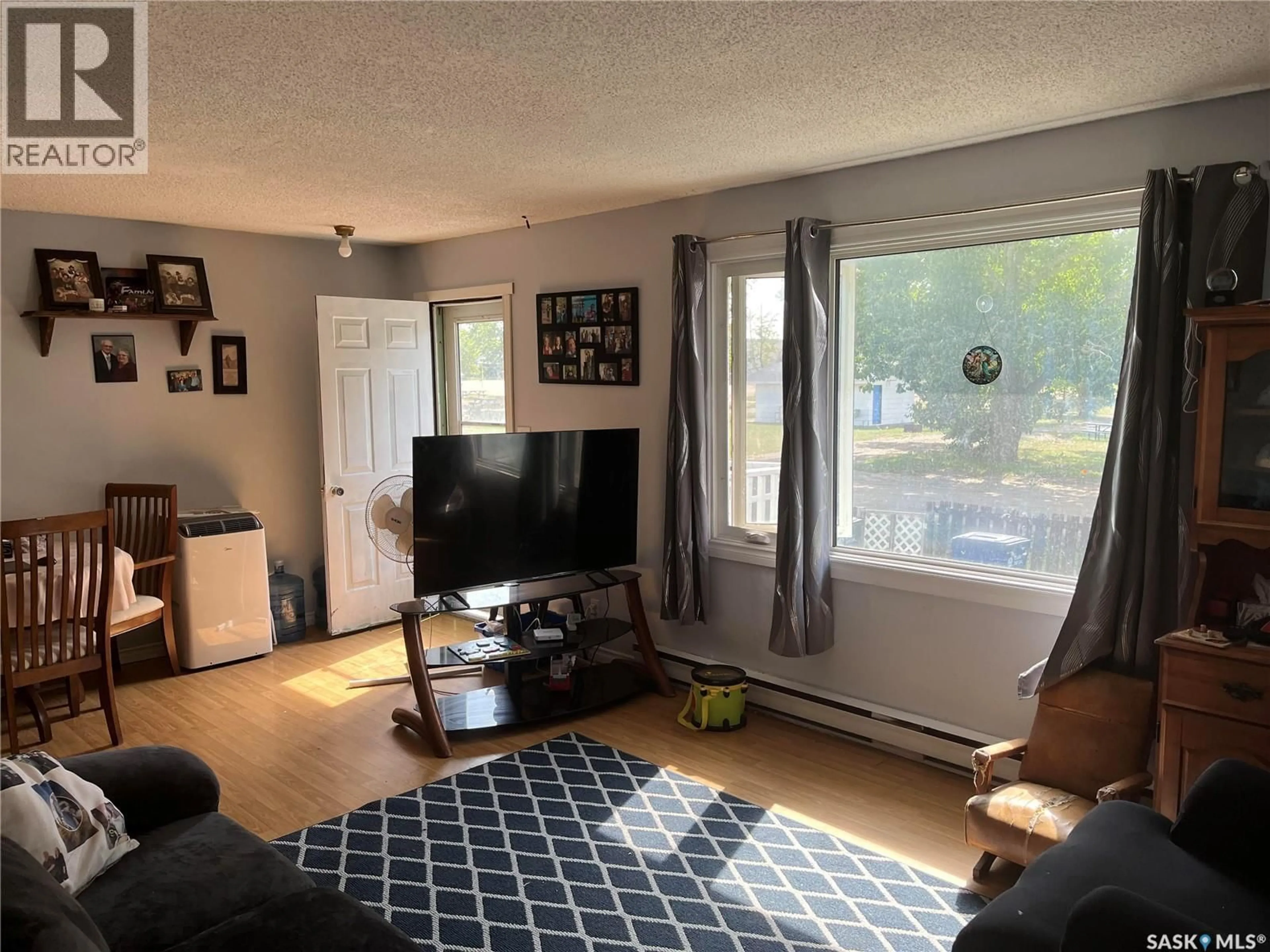 A pic of a room for S - 128 1ST AVENUE, Coronach Saskatchewan S0H0Z0