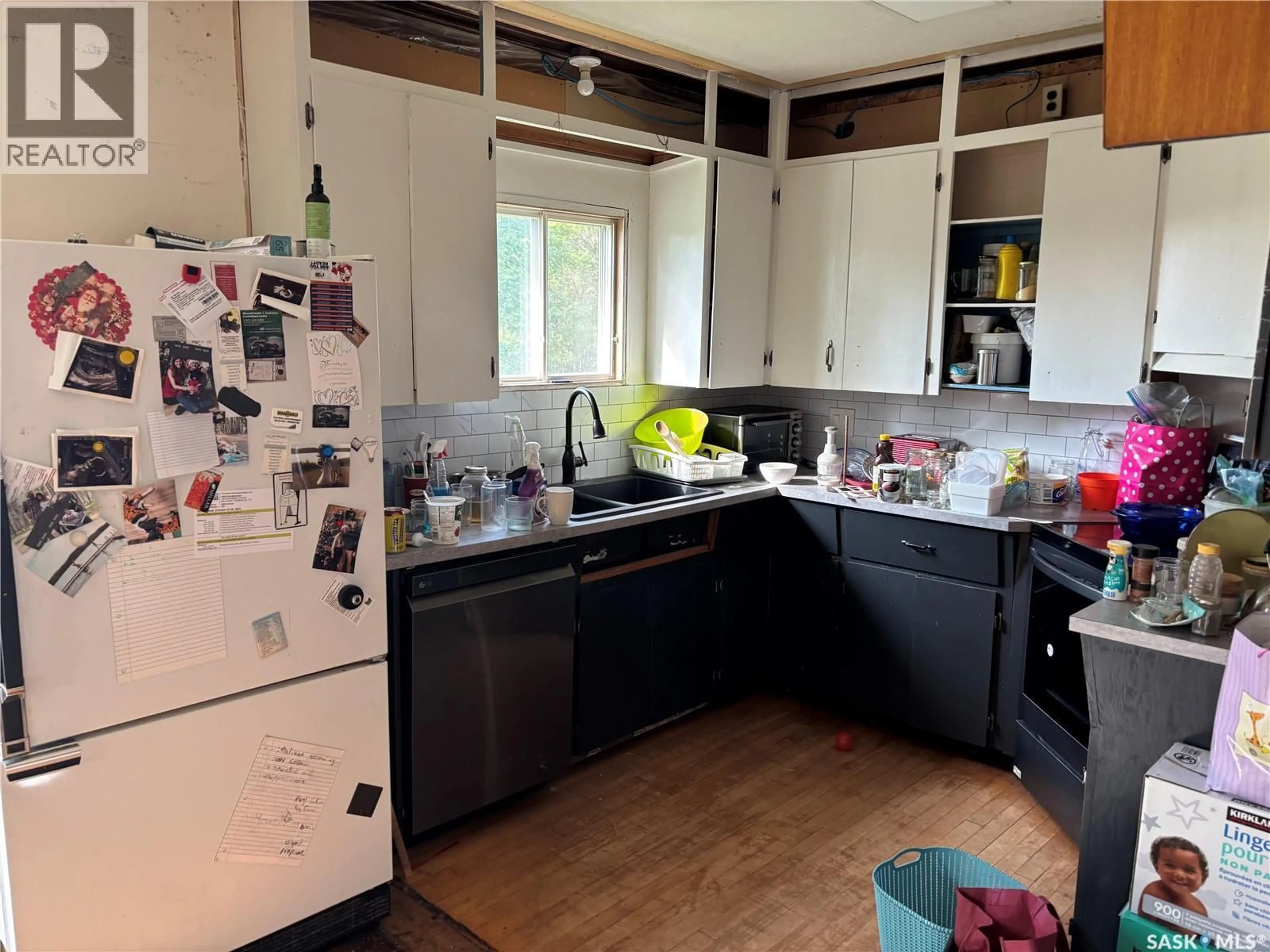 Standard kitchen, unknown for 124 CENTENNIAL STREET, Swift Current Rm No. 137 Saskatchewan S0N2Y0