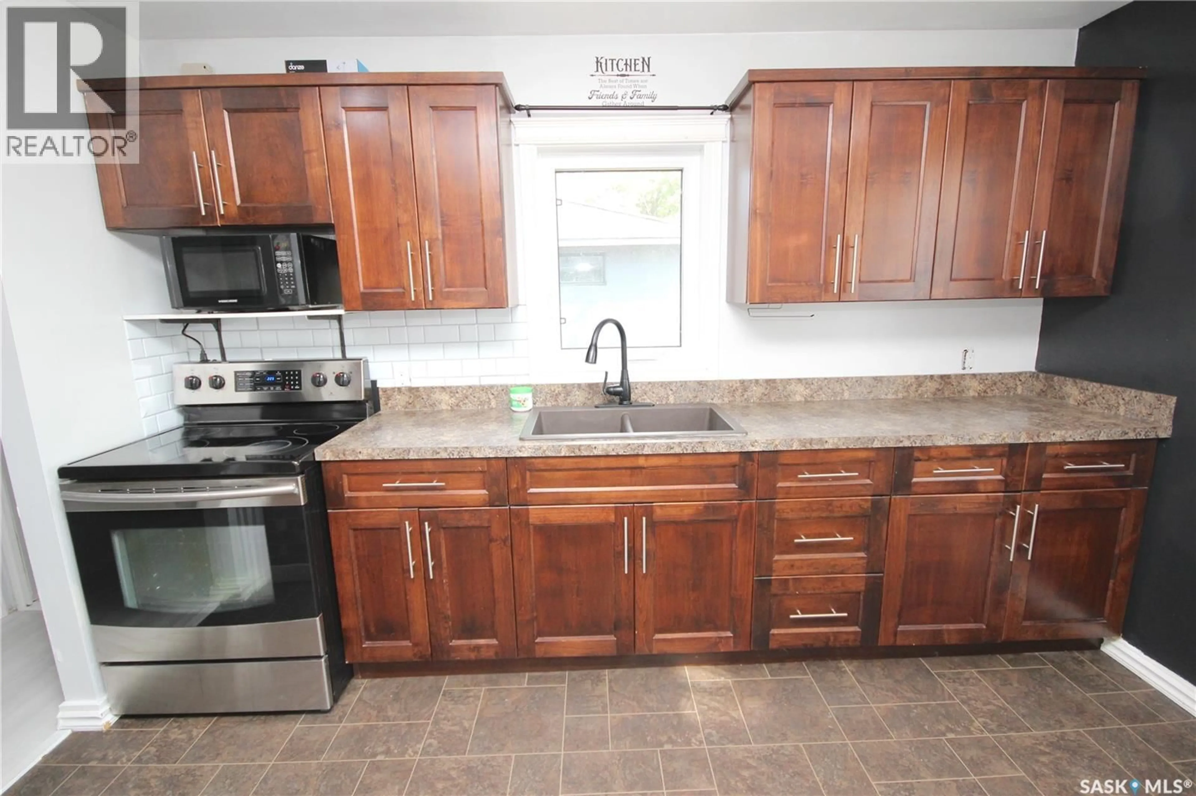 Standard kitchen, ceramic/tile floor for 157 DUNLOP STREET, Yorkton Saskatchewan S3N0B7