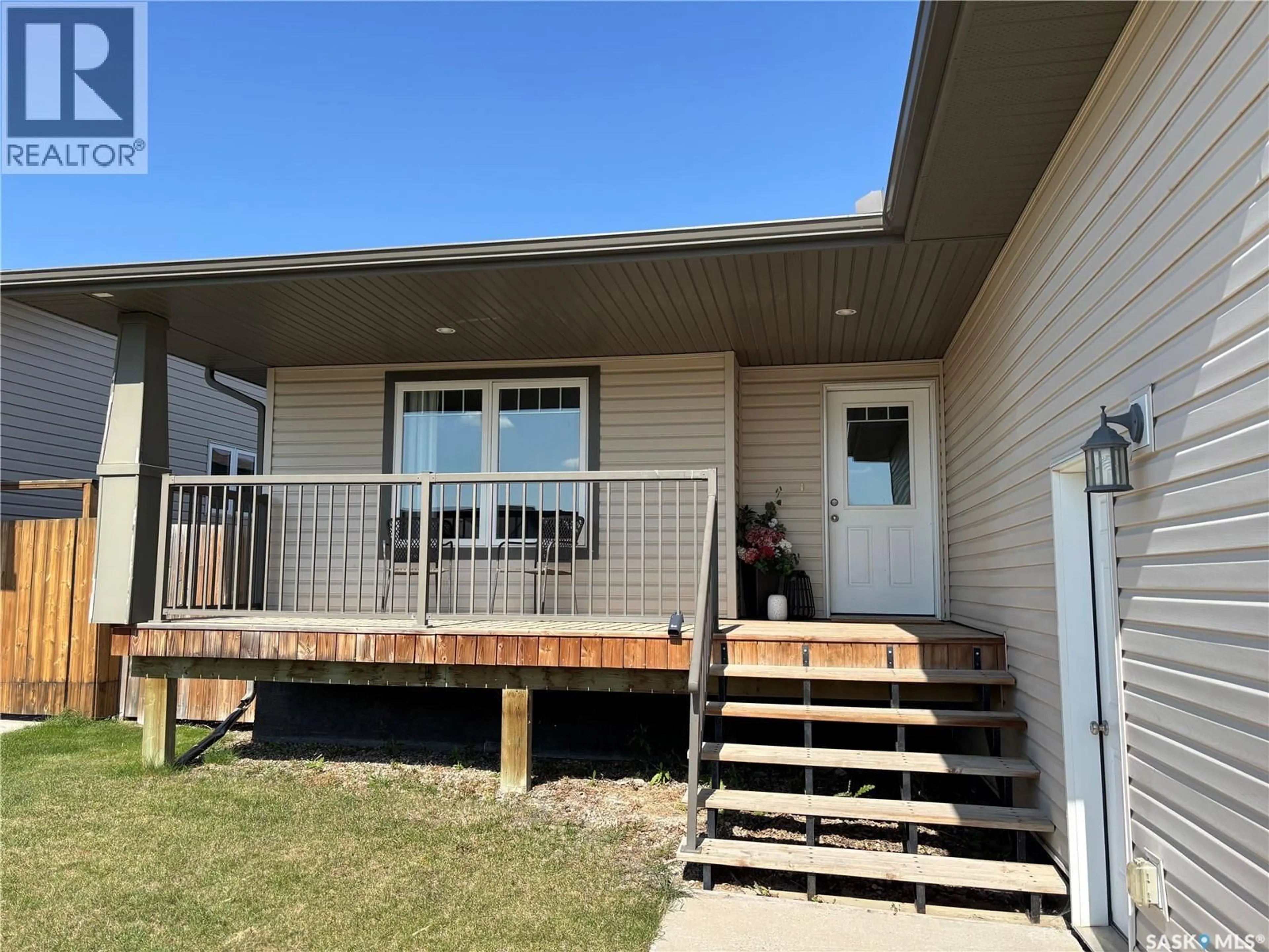 Home with vinyl exterior material, unknown for 193 GOOD SPIRIT CRESCENT, Yorkton Saskatchewan S3N3J8