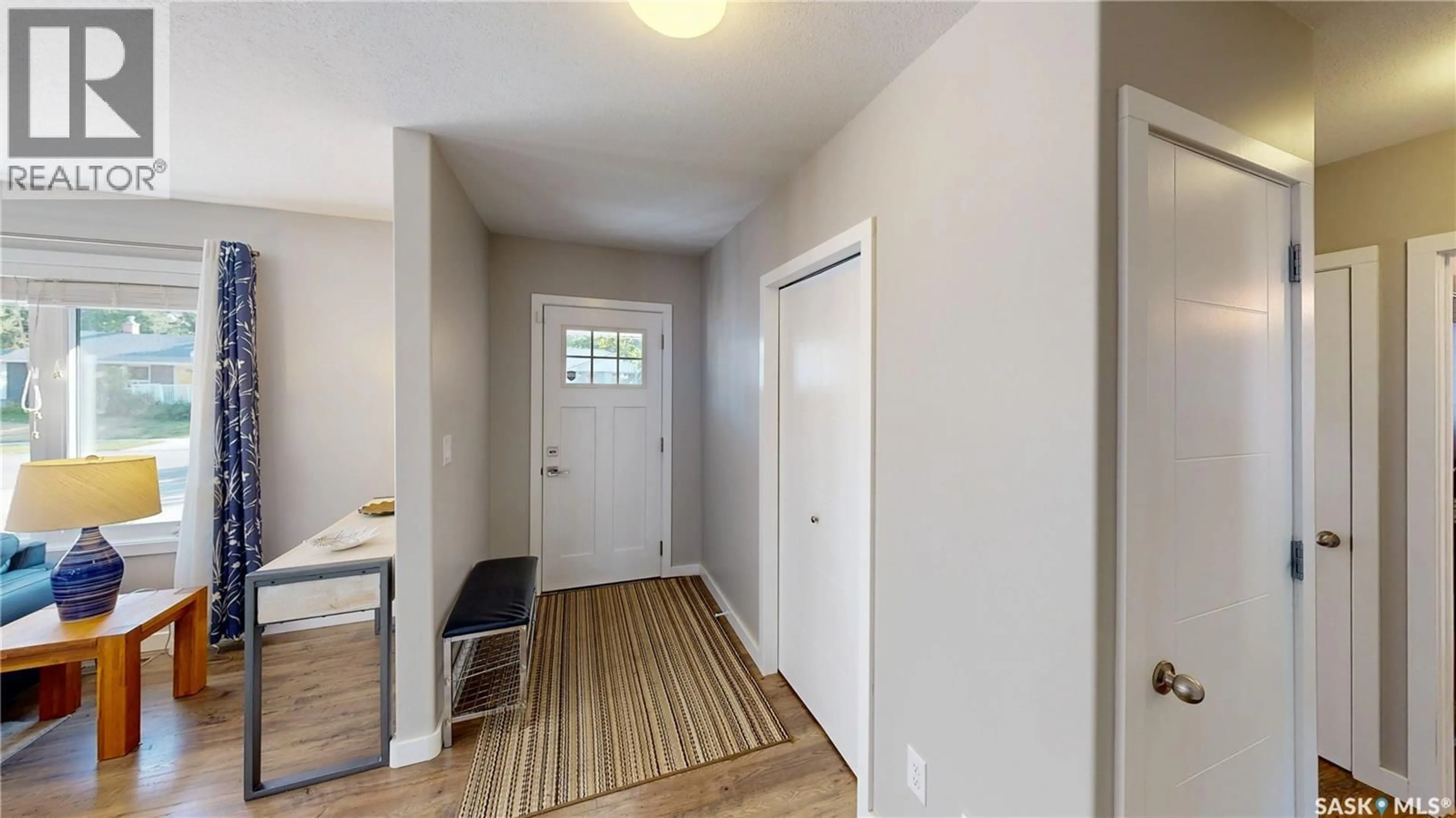 Indoor entryway for 58 LAMONT CRESCENT, Regina Saskatchewan S4S4A4
