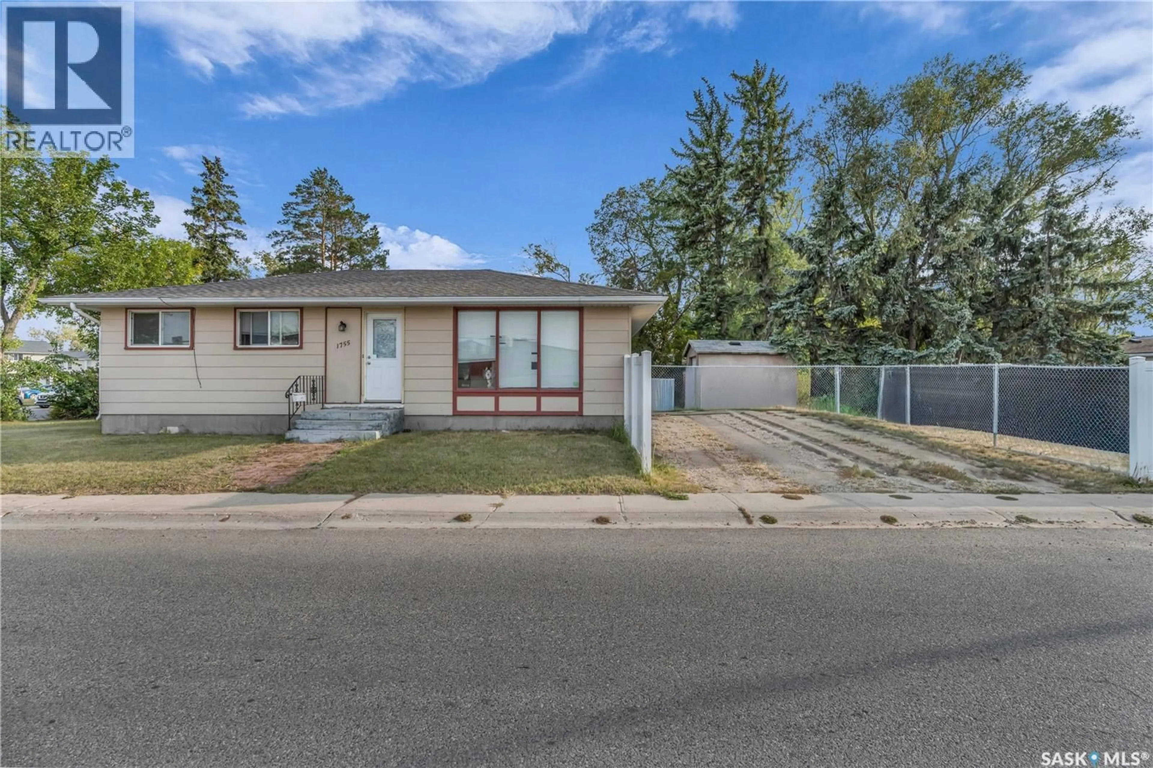 Unknown for 1755 9TH AVENUE, Regina Saskatchewan S4N4L7