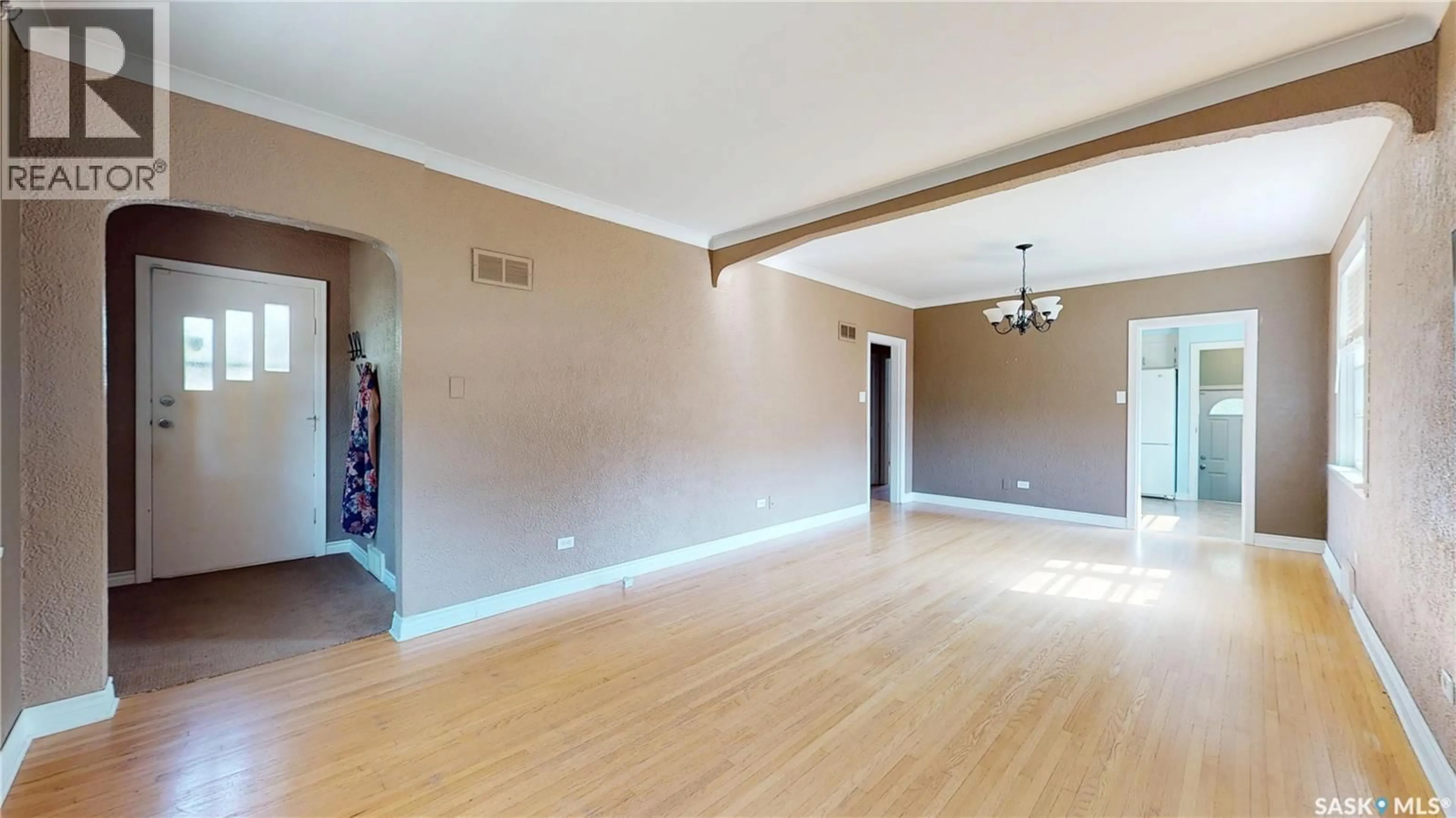 A pic of a room for 2555 ELLIOTT STREET, Regina Saskatchewan S4N3H6
