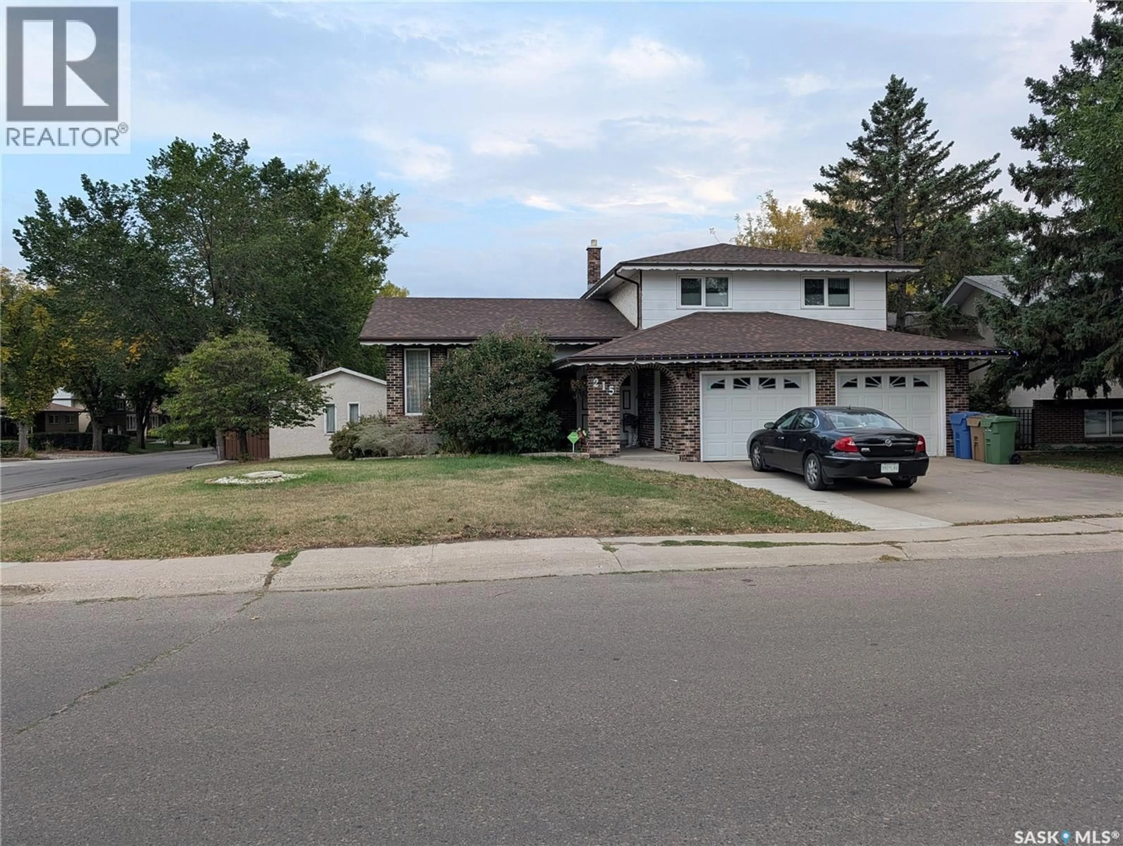 Unknown for 215 DALGLIESH DRIVE, Regina Saskatchewan S4R7Z6