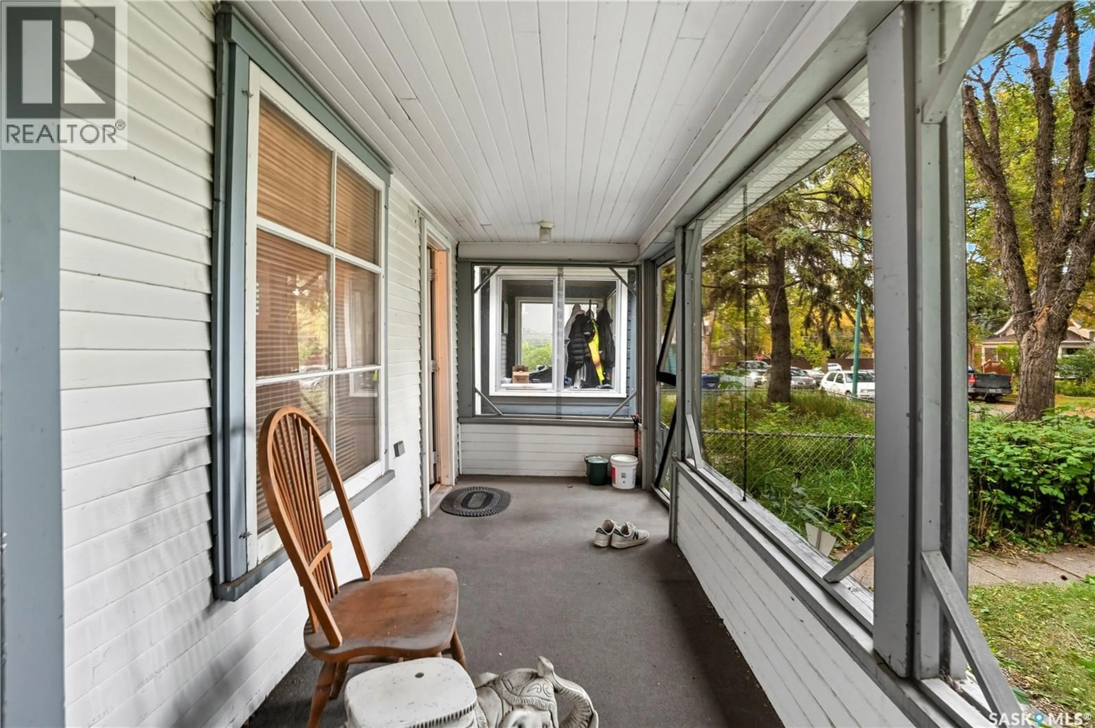 Patio, street for 1914 COY AVENUE, Saskatoon Saskatchewan S7M0J1