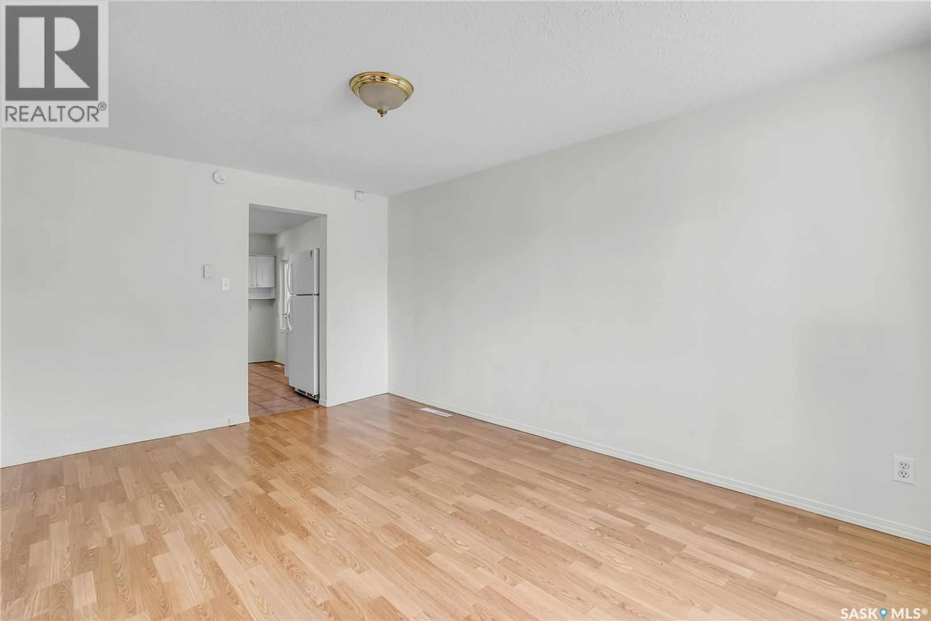 A pic of a room for 220 L AVENUE, Saskatoon Saskatchewan S7L2P4
