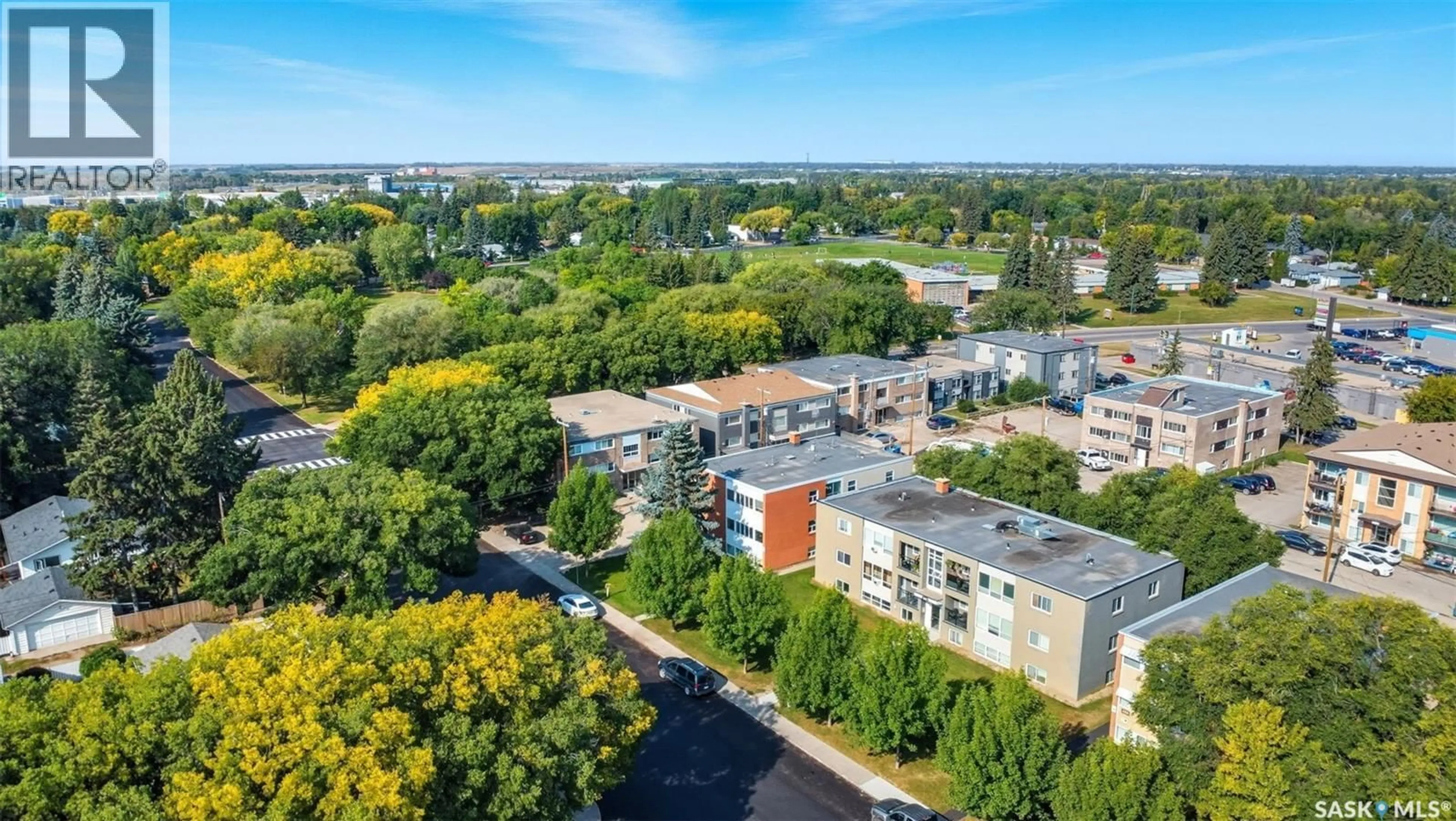 A pic from outside/outdoor area/front of a property/back of a property/a pic from drone, city buildings view from balcony for 11 605 WILSON CRESCENT, Saskatoon Saskatchewan S7J2M2