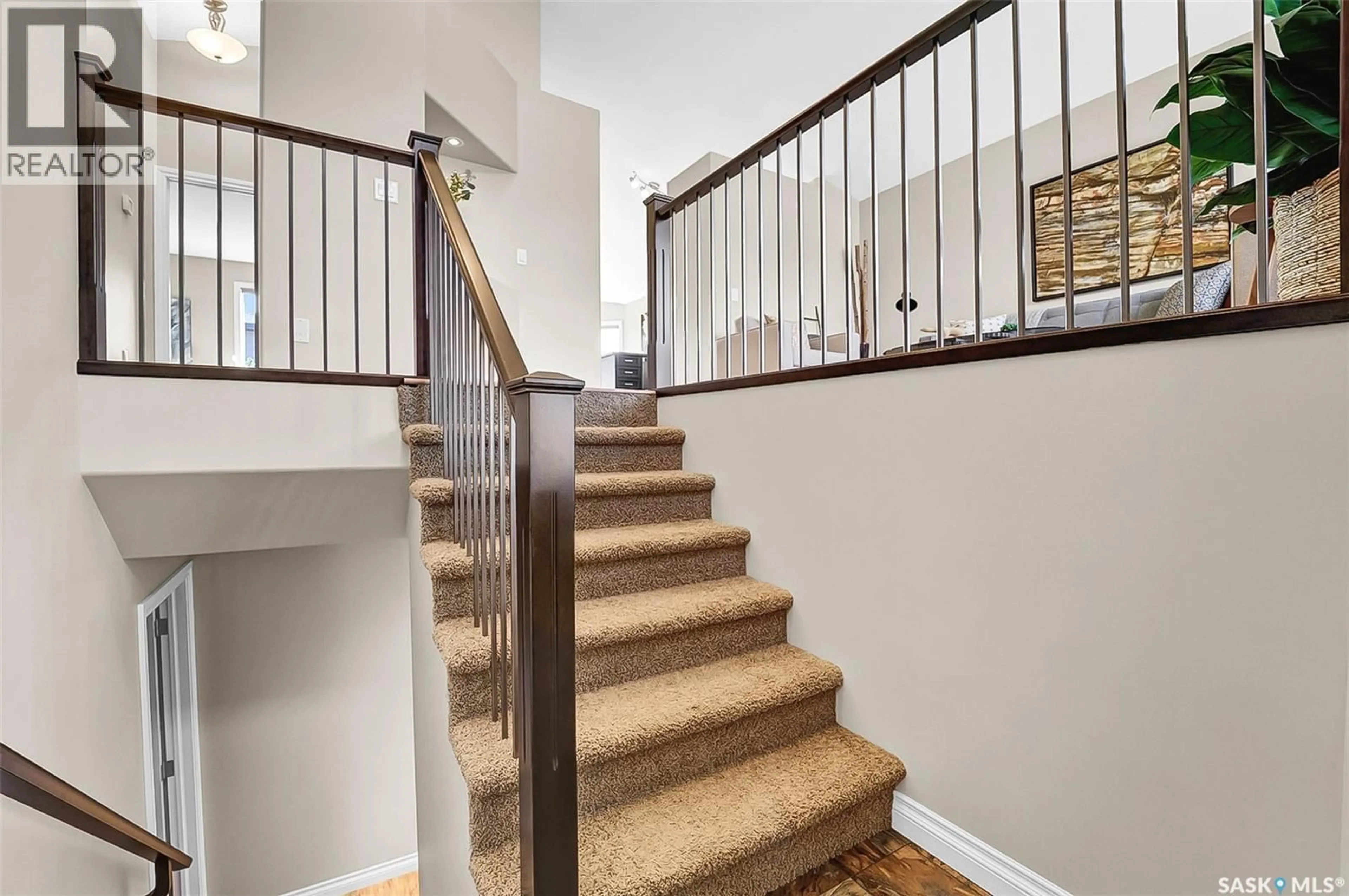 Stairs for 103 SENICK CRESCENT, Saskatoon Saskatchewan S7P0P4
