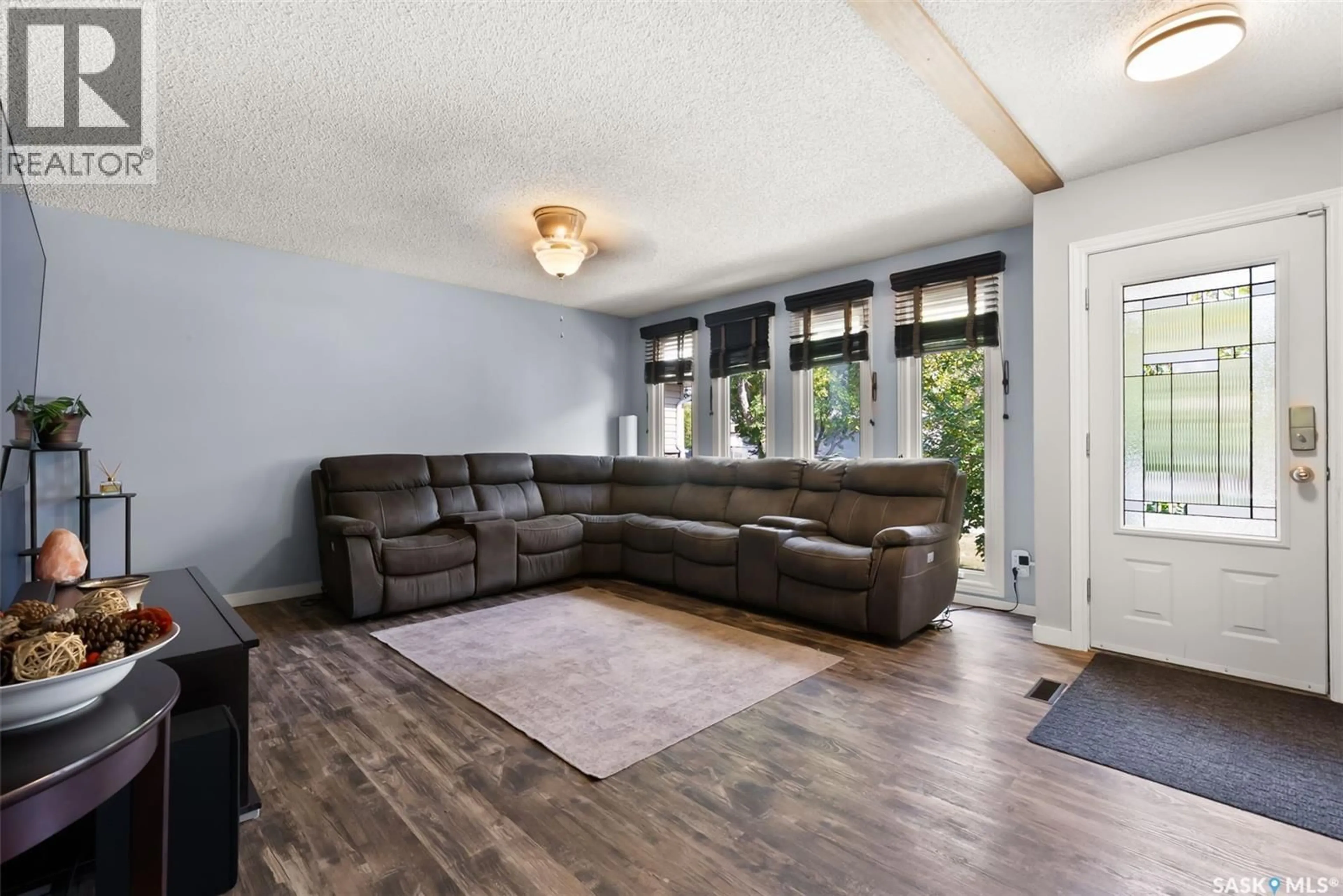 Living room with furniture, unknown for 188 CATHERWOOD CRESCENT, Regina Saskatchewan S4R7K5