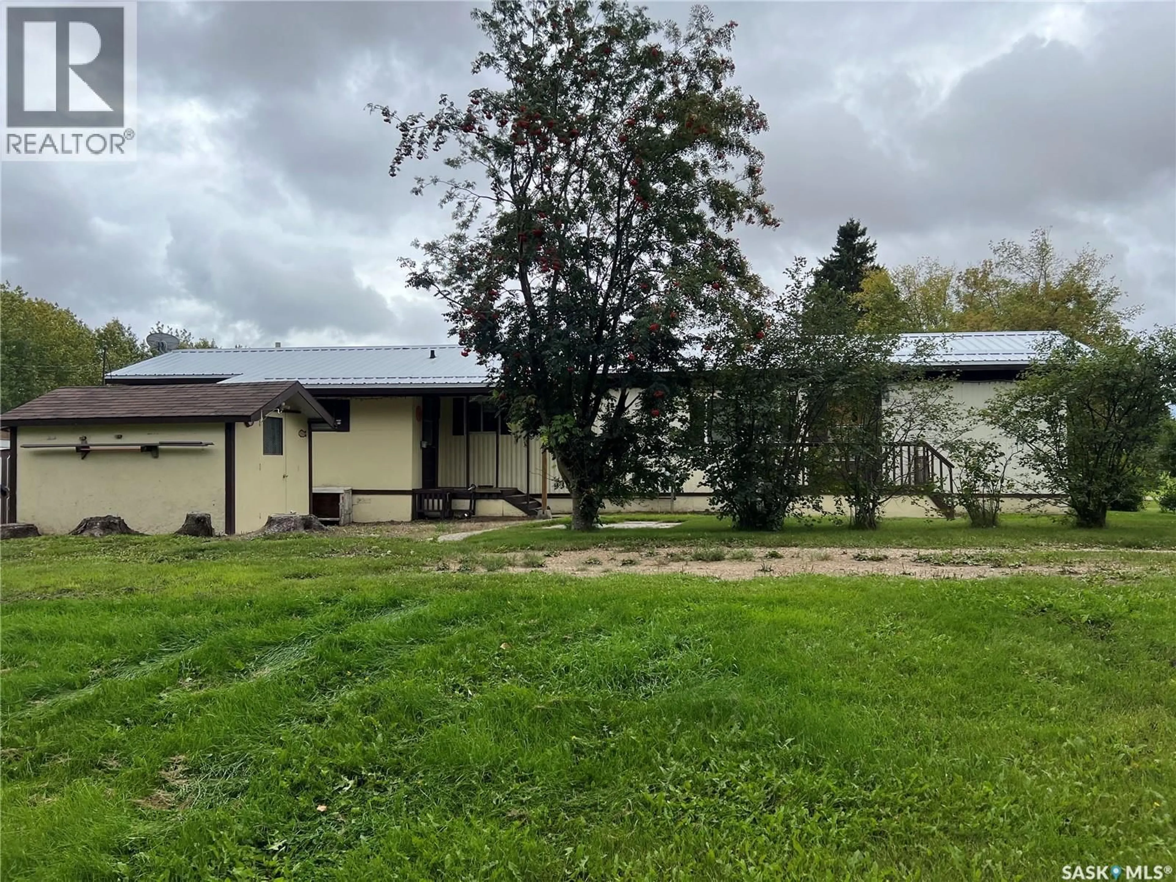 A pic from outside/outdoor area/front of a property/back of a property/a pic from drone, unknown for 613 1ST STREET, Bjorkdale Rm No. 426 Saskatchewan S0E0N0