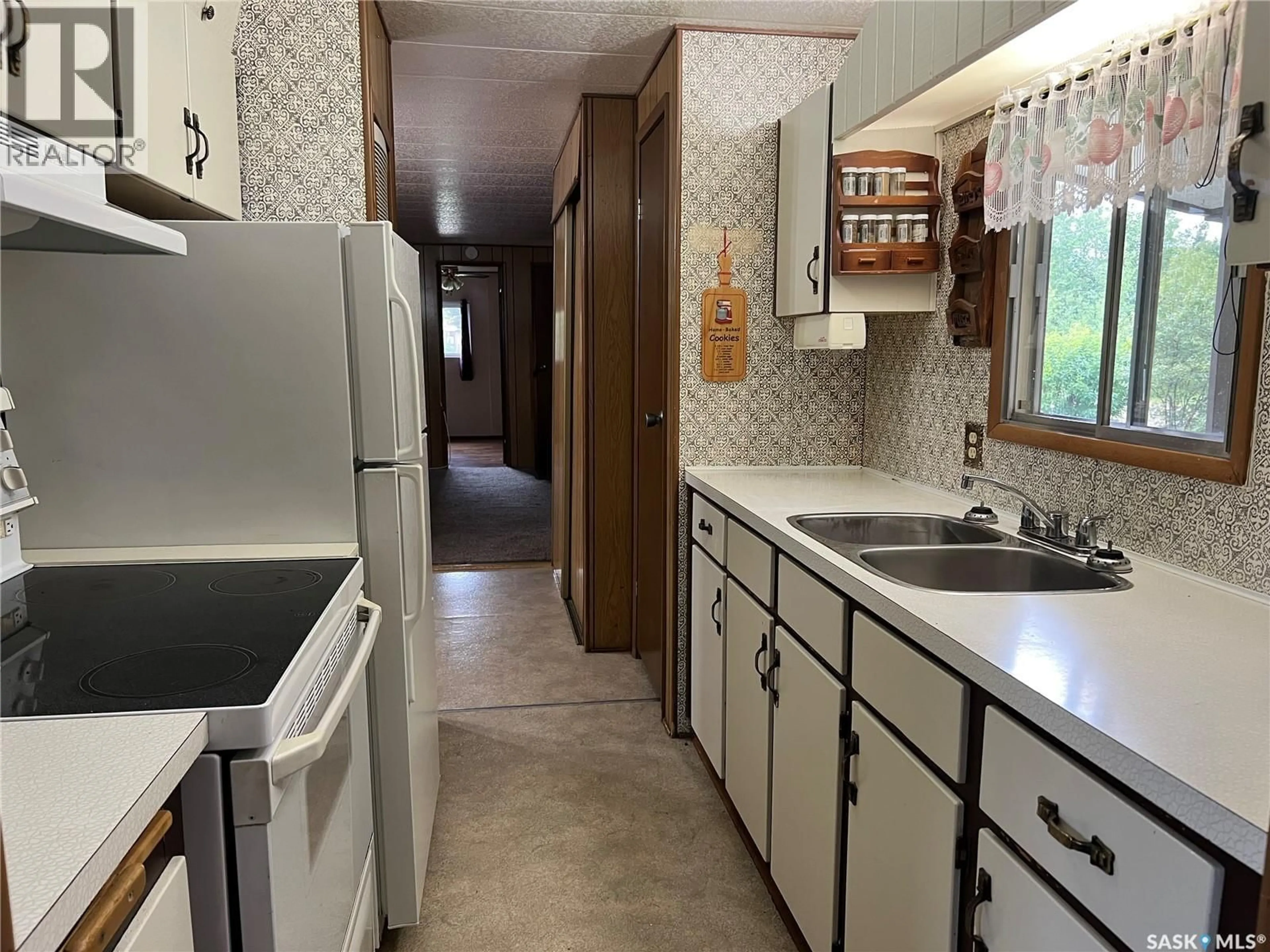 Standard kitchen, ceramic/tile floor for 613 1ST STREET, Bjorkdale Rm No. 426 Saskatchewan S0E0N0