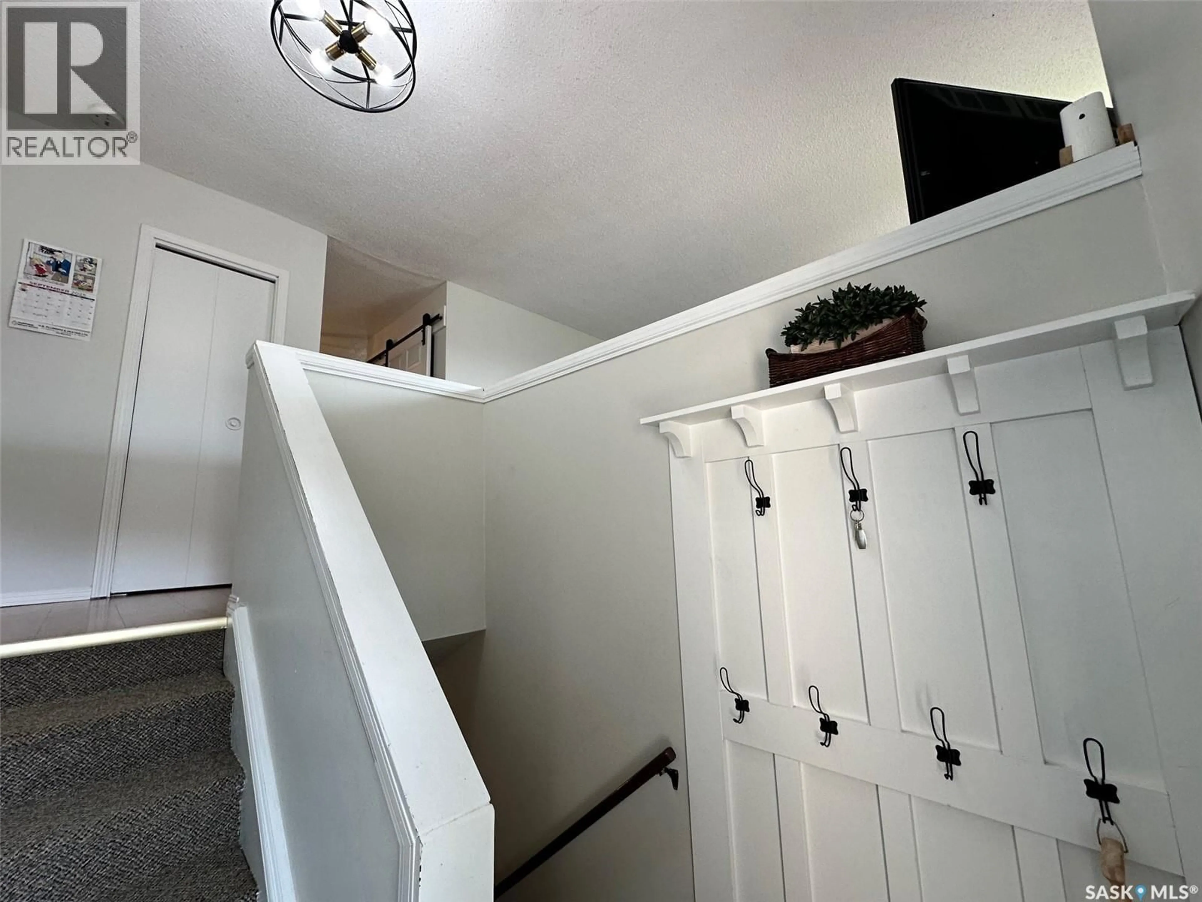 Stairs for 534 MAIN STREET, Hudson Bay Saskatchewan S0E0Y0