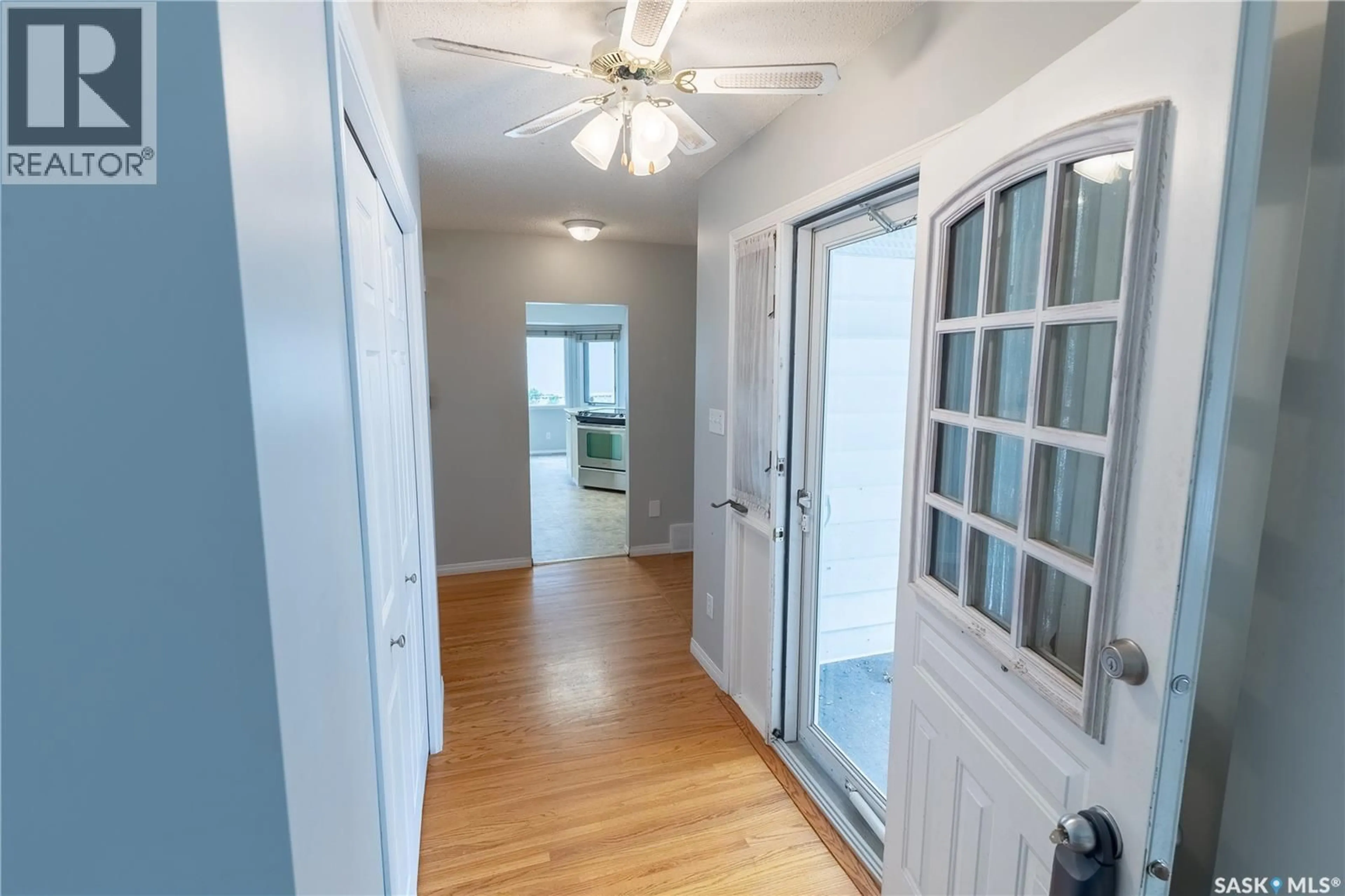 Indoor entryway for 115 SALISBURY DRIVE, Saskatoon Saskatchewan S7H4B7