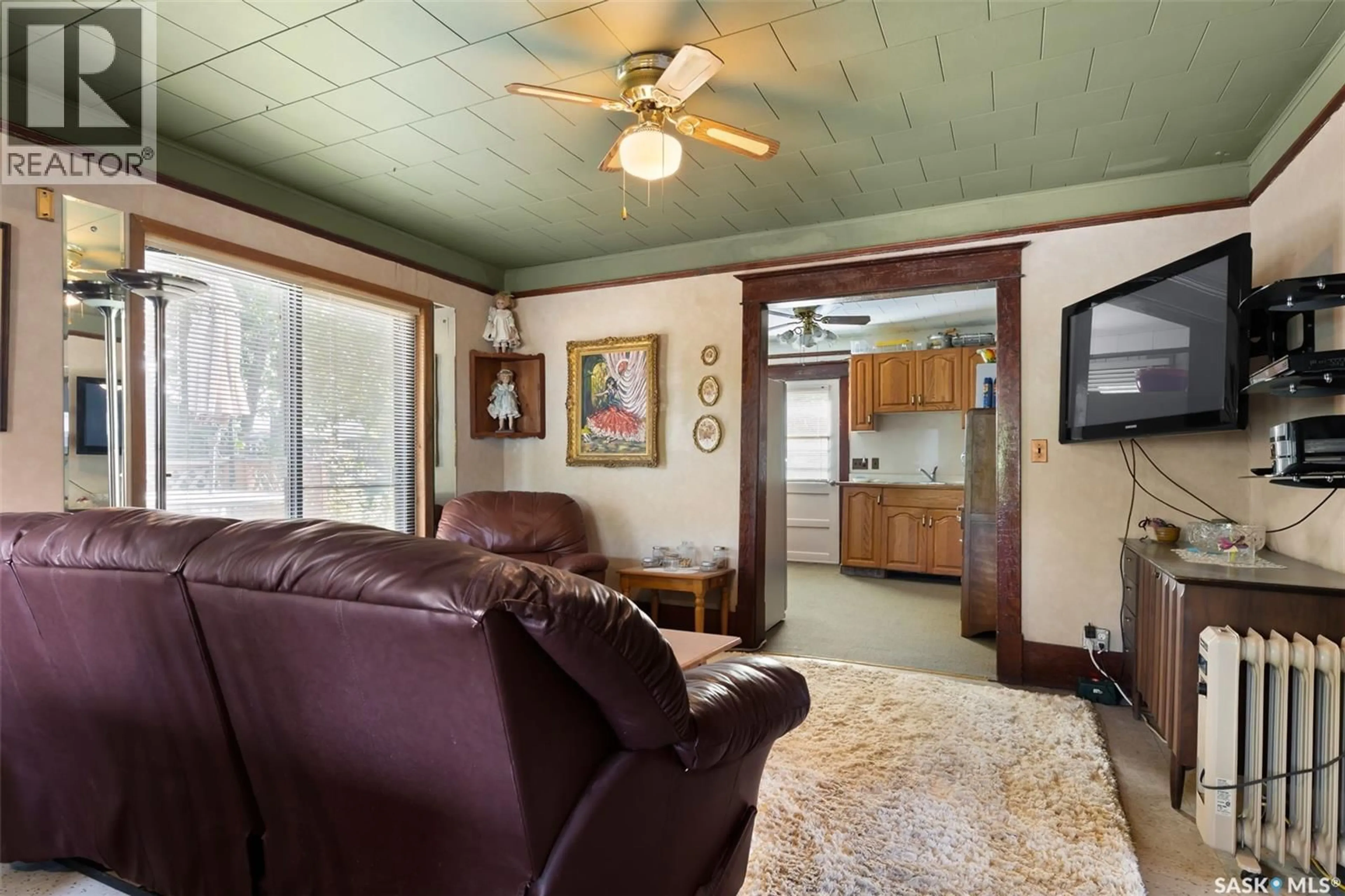Living room with furniture, unknown for 105 6TH STREET, Etters Beach Saskatchewan S0G4R0