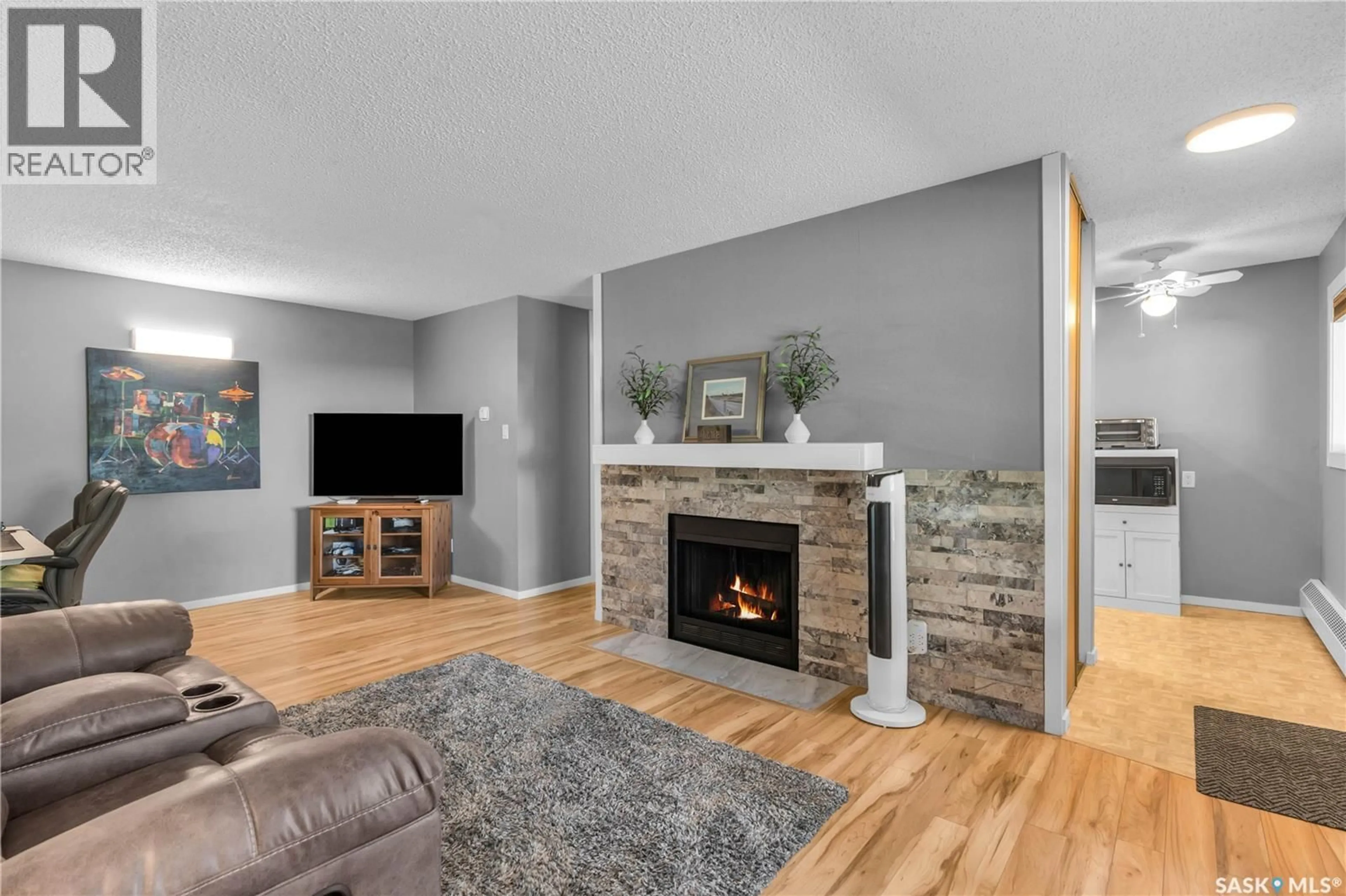 Living room with furniture, unknown for 55 - 106 ALPORT CRESCENT, Regina Saskatchewan S4R8C6