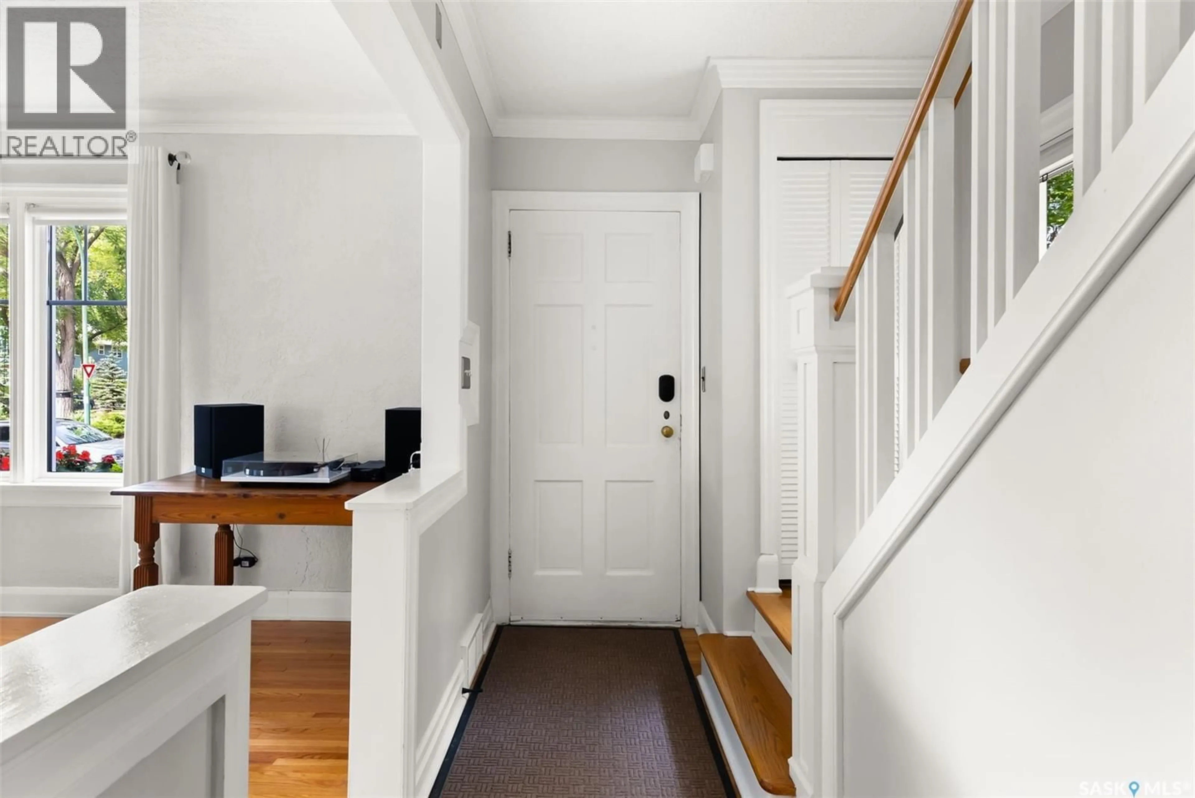 Indoor entryway for 2655 19TH AVENUE, Regina Saskatchewan S4T1X2