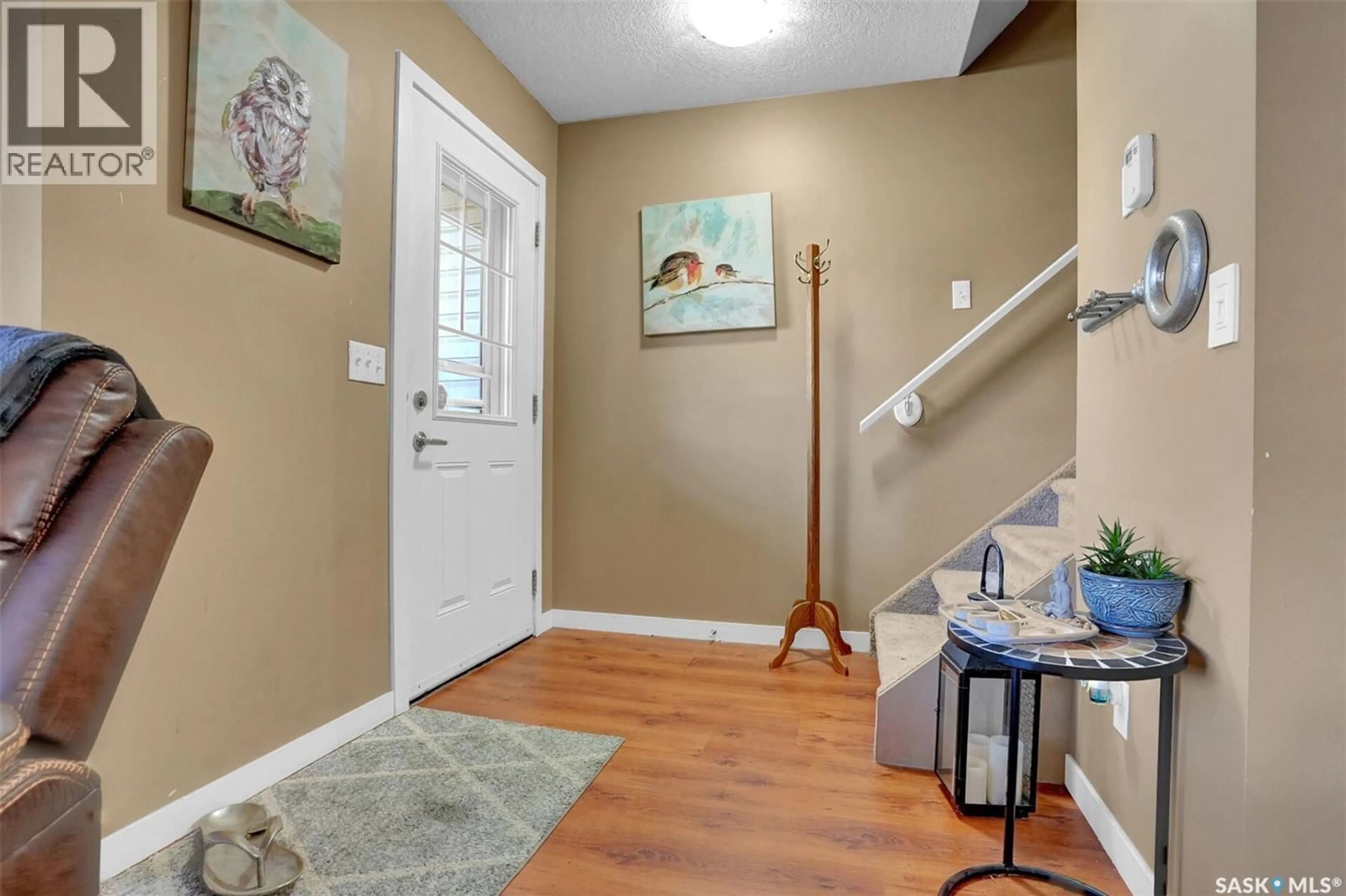 Indoor entryway for 164 5075 JAMES HILL ROAD, Regina Saskatchewan S4W0B9