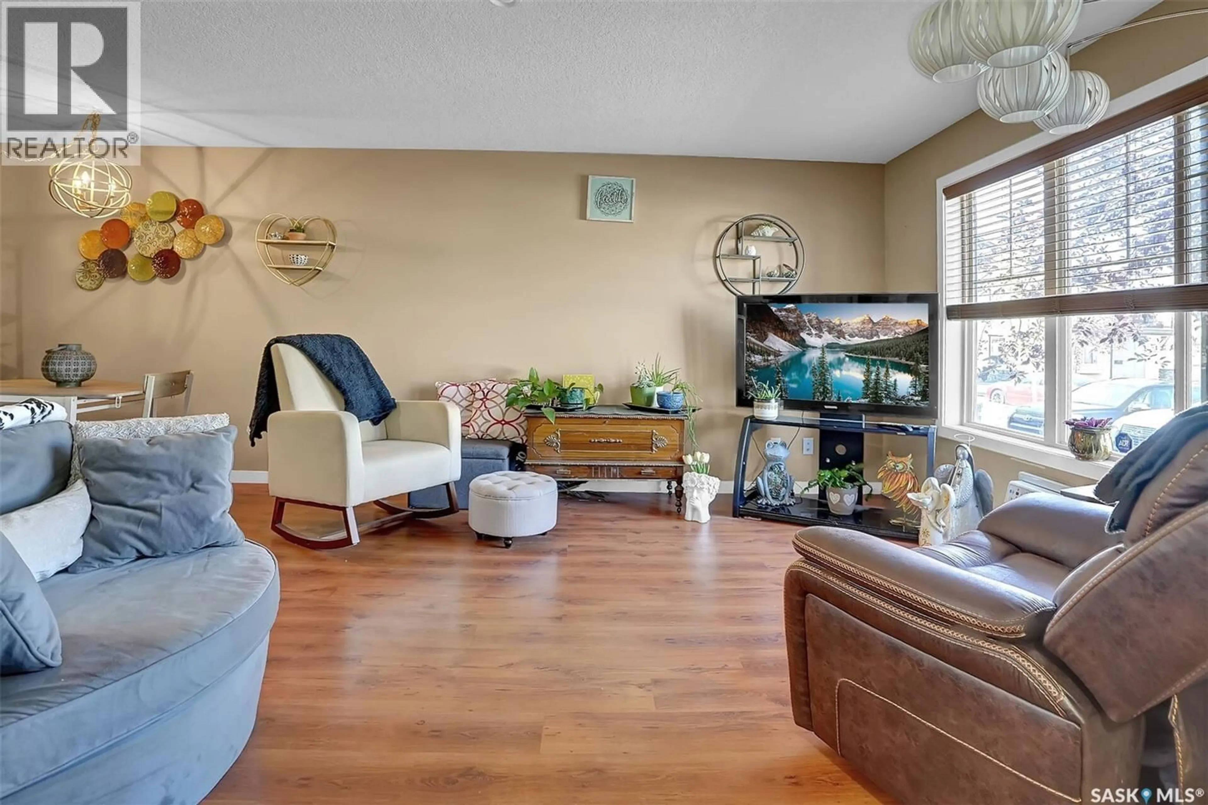 Living room with furniture, unknown for 164 5075 JAMES HILL ROAD, Regina Saskatchewan S4W0B9