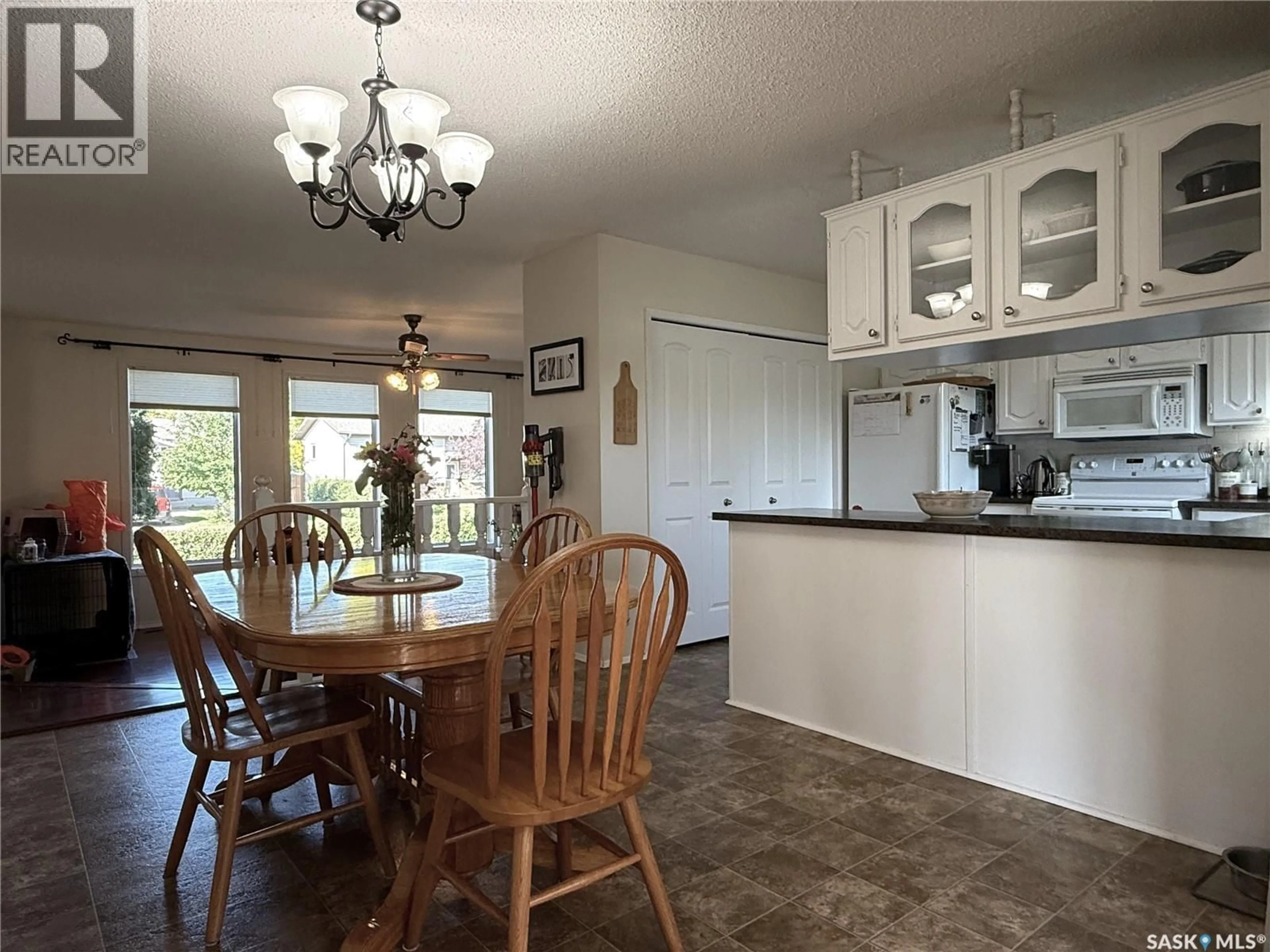 Open concept kitchen, unknown for 5 QUEBEC DRIVE, Melville Saskatchewan S0A2P0