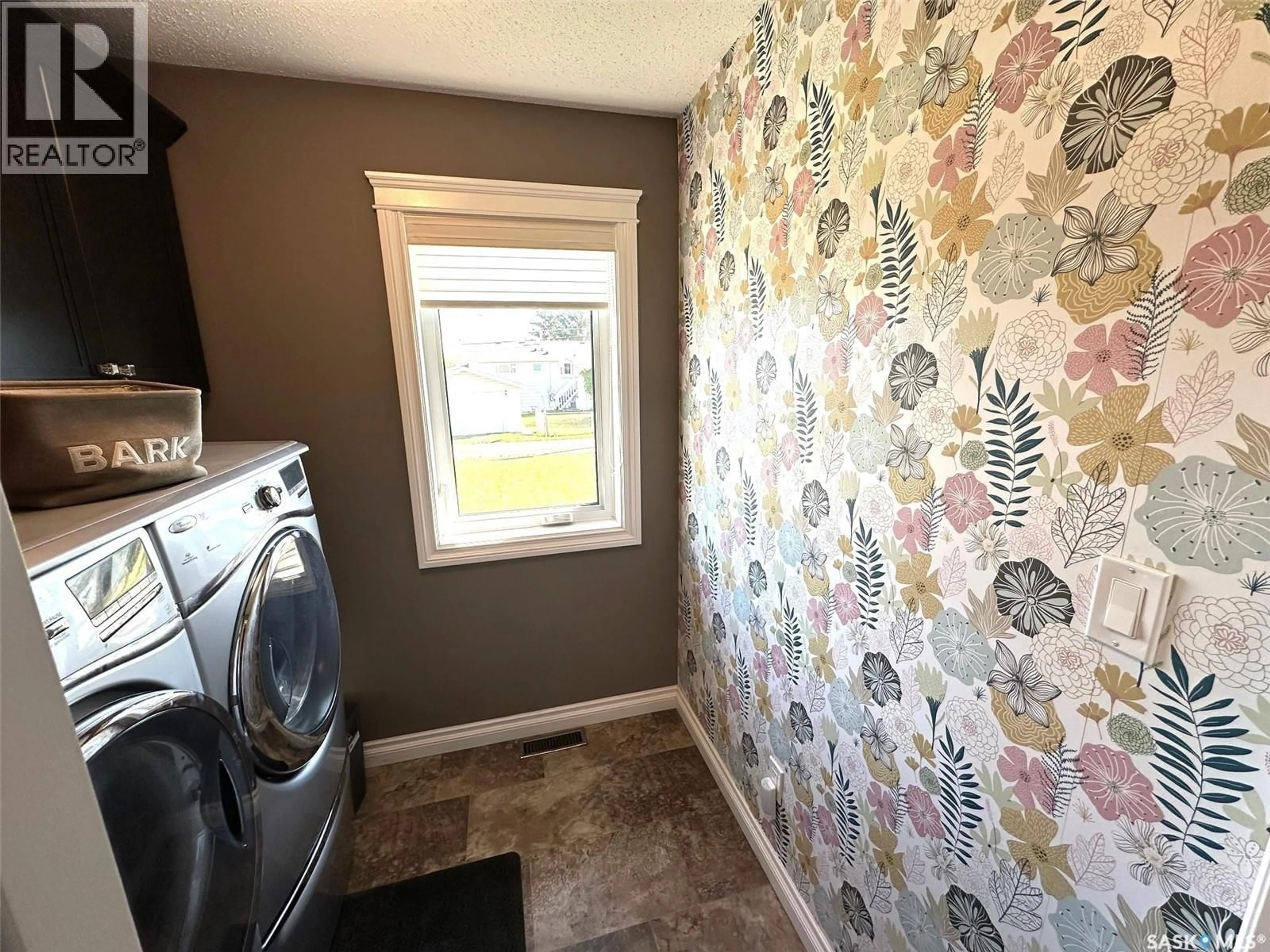 Laundry room for 507 ANDERSON DRIVE, Hudson Bay Saskatchewan S0E0Y0