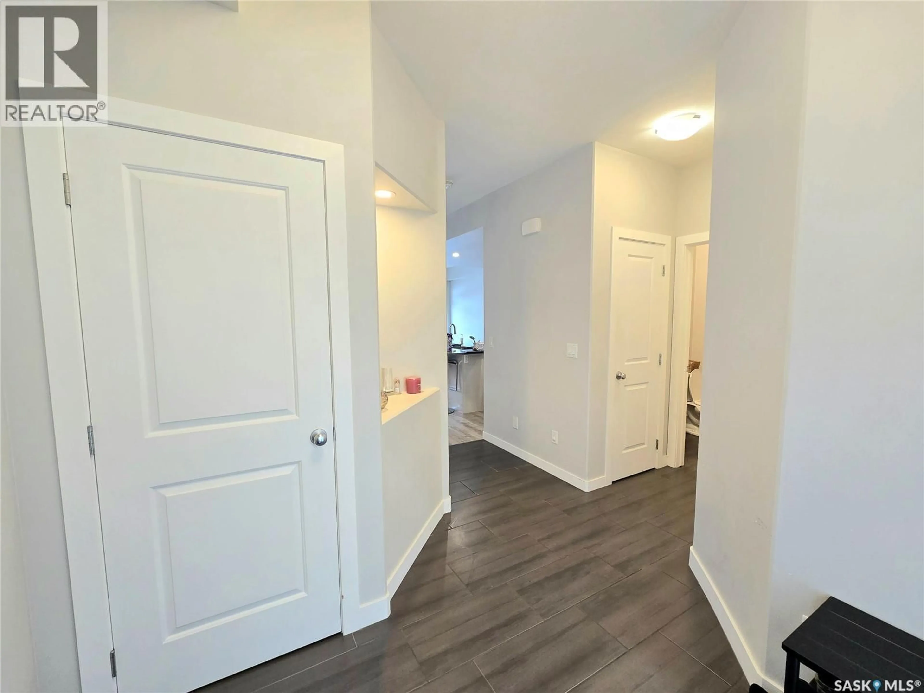Indoor entryway for 218 BRIGHTON GATE, Saskatoon Saskatchewan S7V0P6