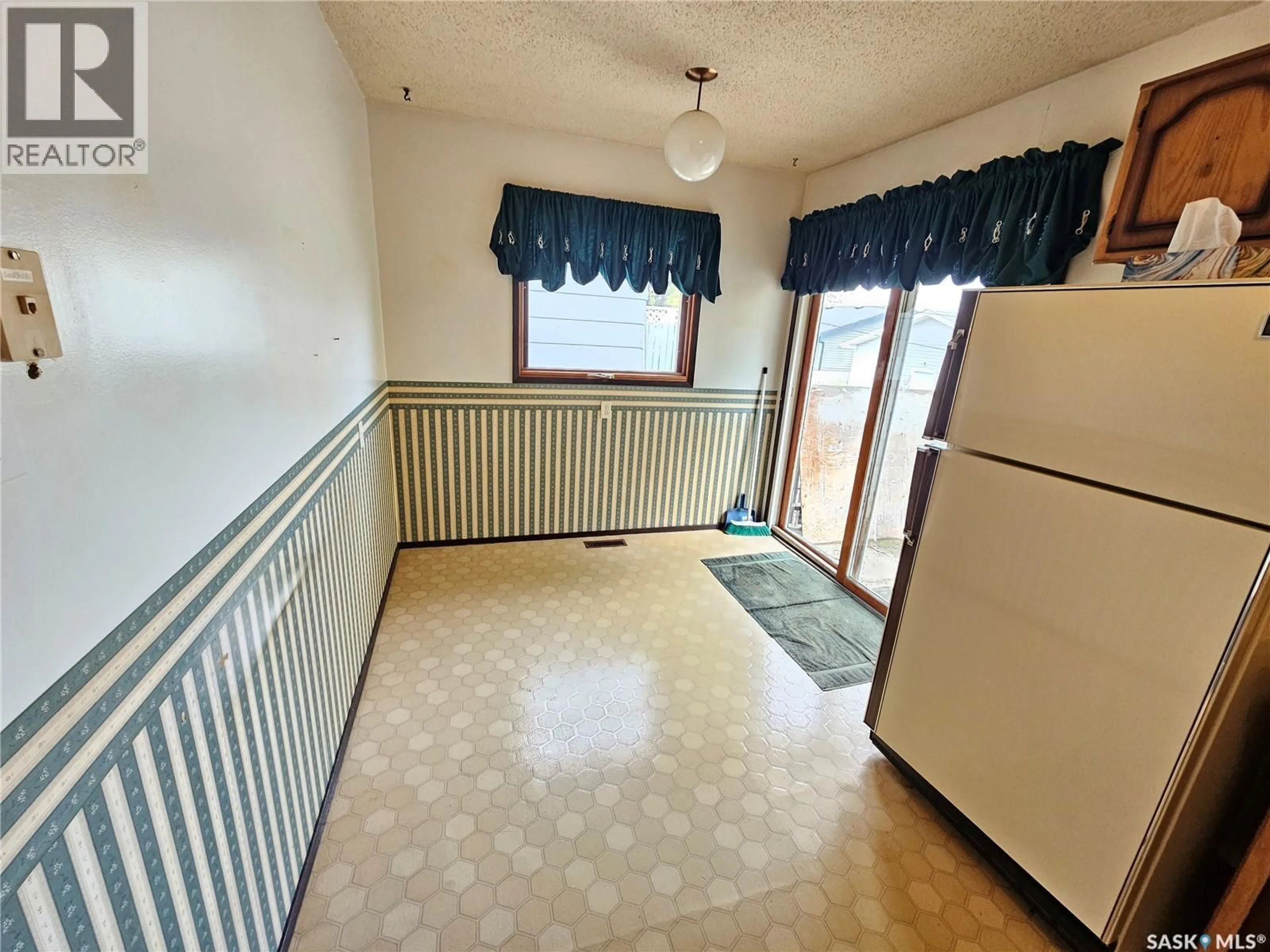 A pic of a room for 1031 7TH AVENUE, Moose Jaw Saskatchewan S6H1N9