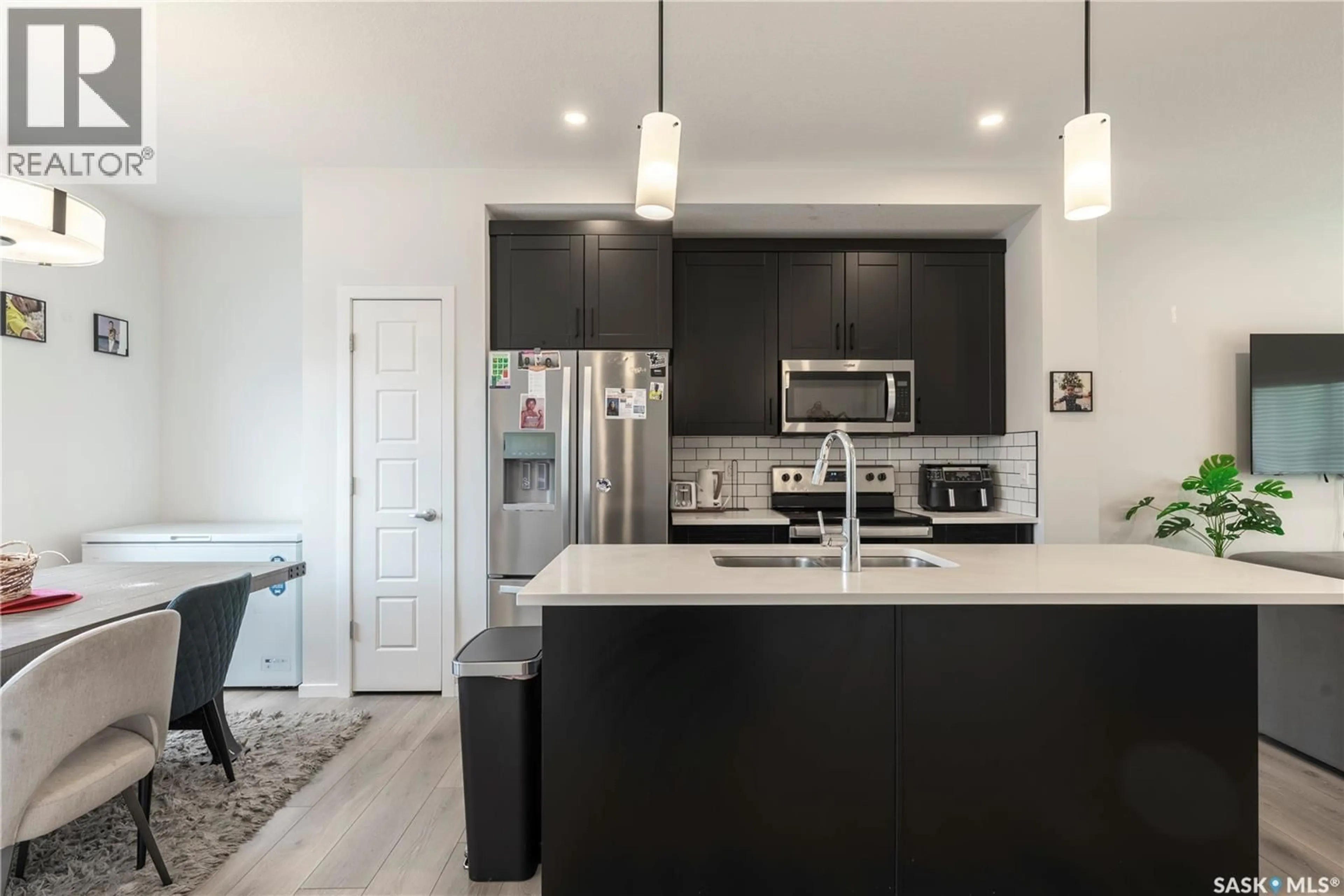 Open concept kitchen, unknown for 7628 MAPLEFORD BOULEVARD, Regina Saskatchewan S4Y0H1