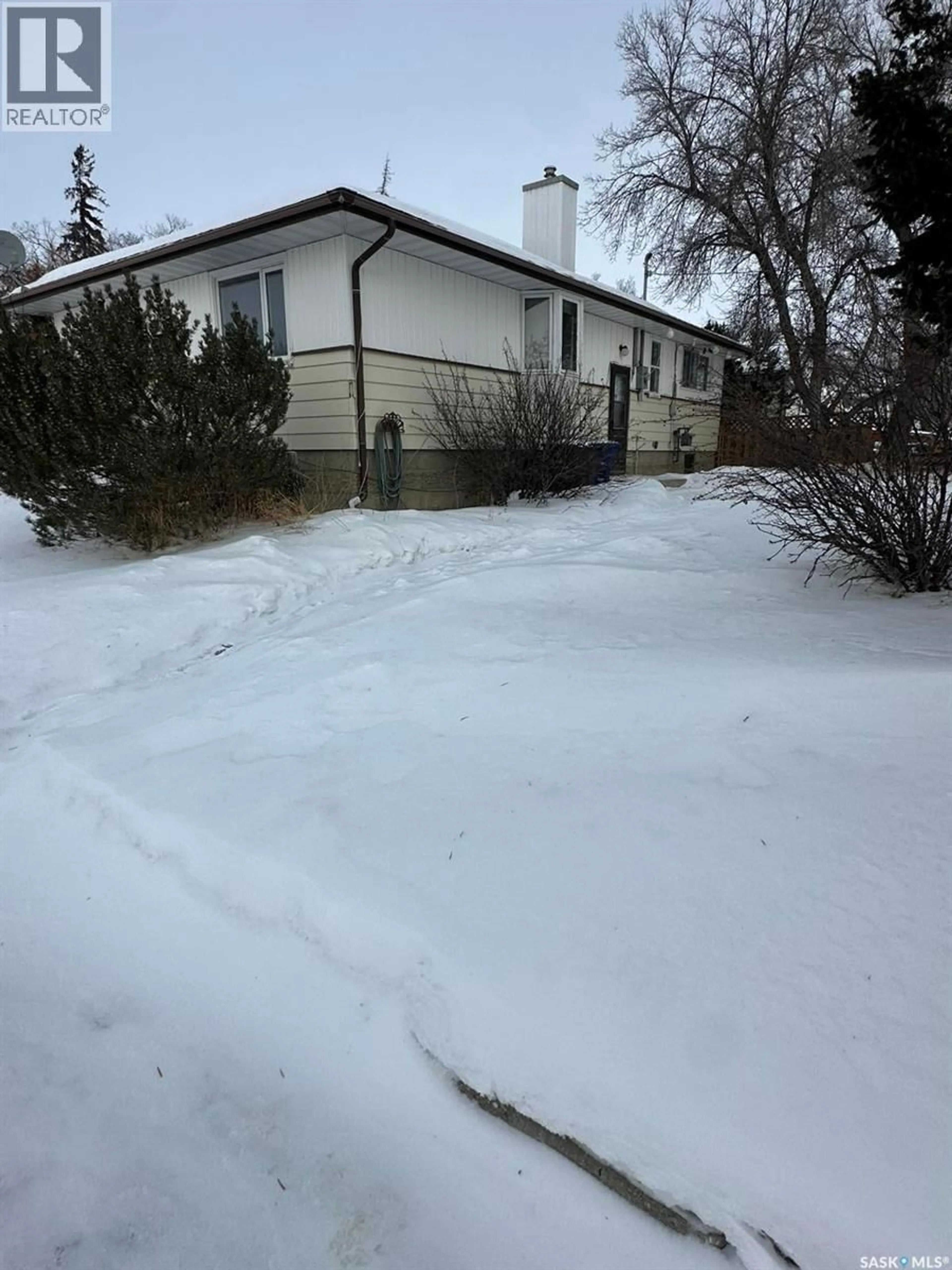 Unknown for 219 6TH AVENUE, Kindersley Saskatchewan S0L1S0