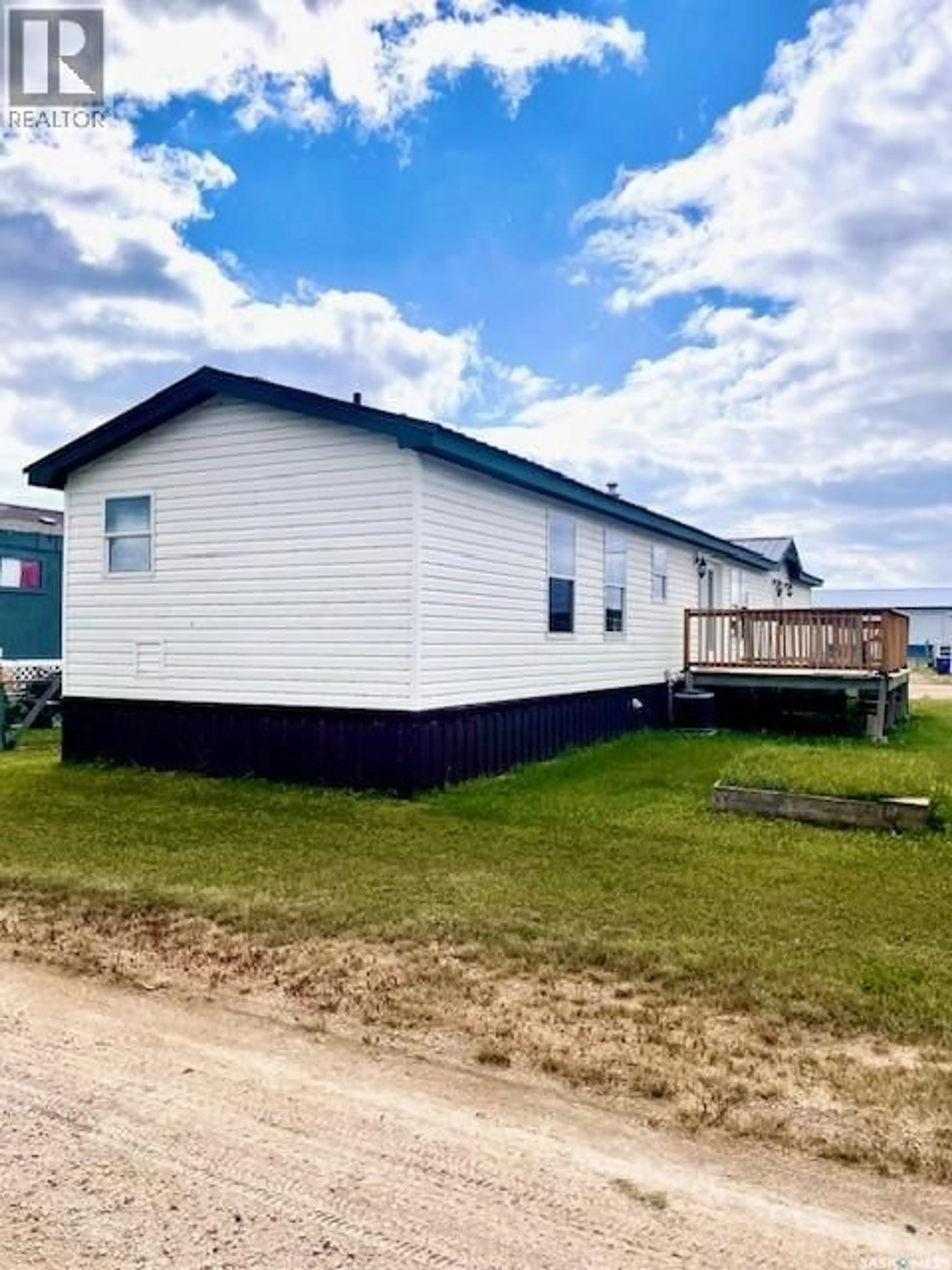 Home with vinyl exterior material, unknown for 502 STOCKTON AVENUE, Carlyle Saskatchewan S0C0R0