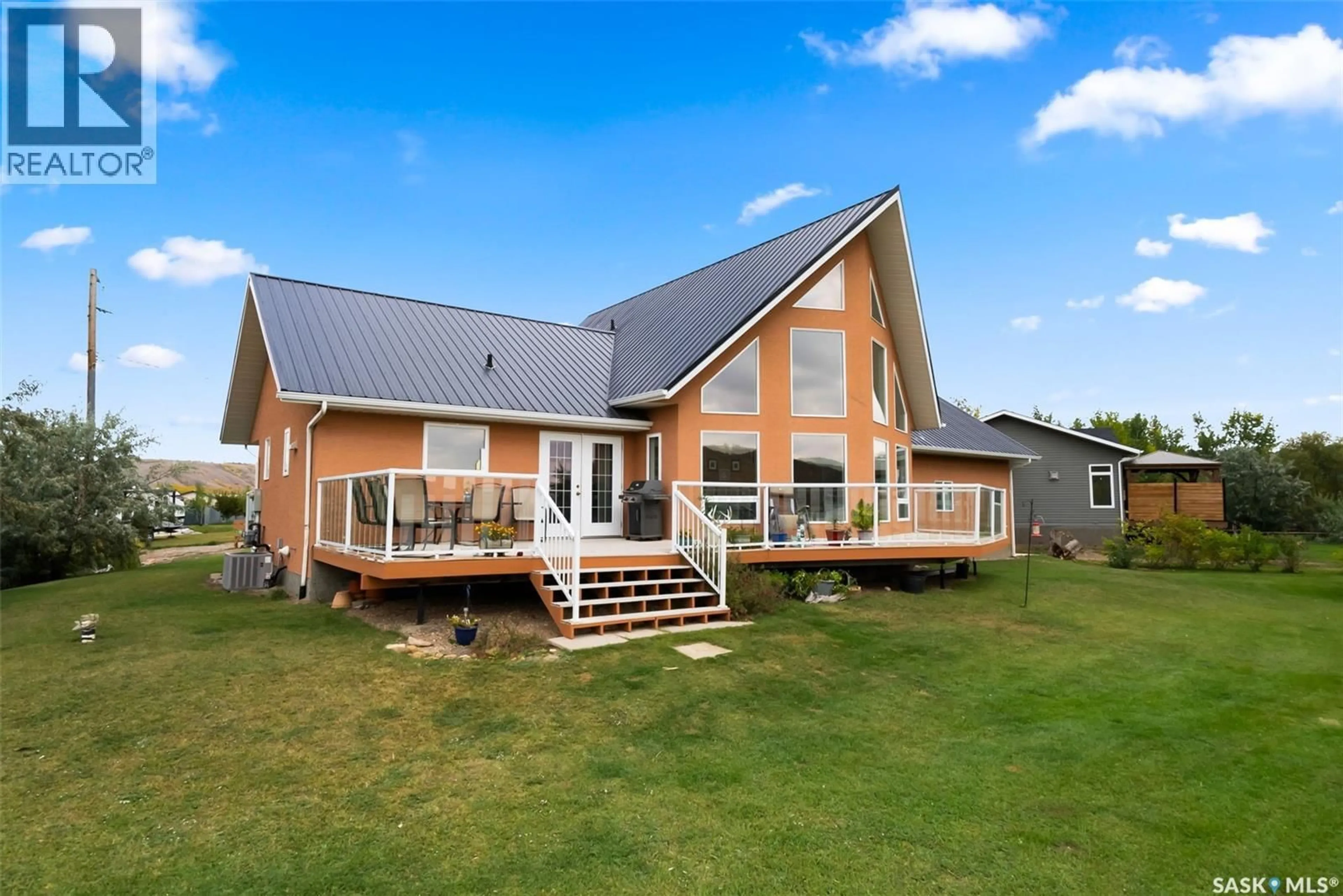 Home with vinyl exterior material, unknown for 30 LAROCQUE ESTATES, Katepwa Beach Saskatchewan S0G1S0