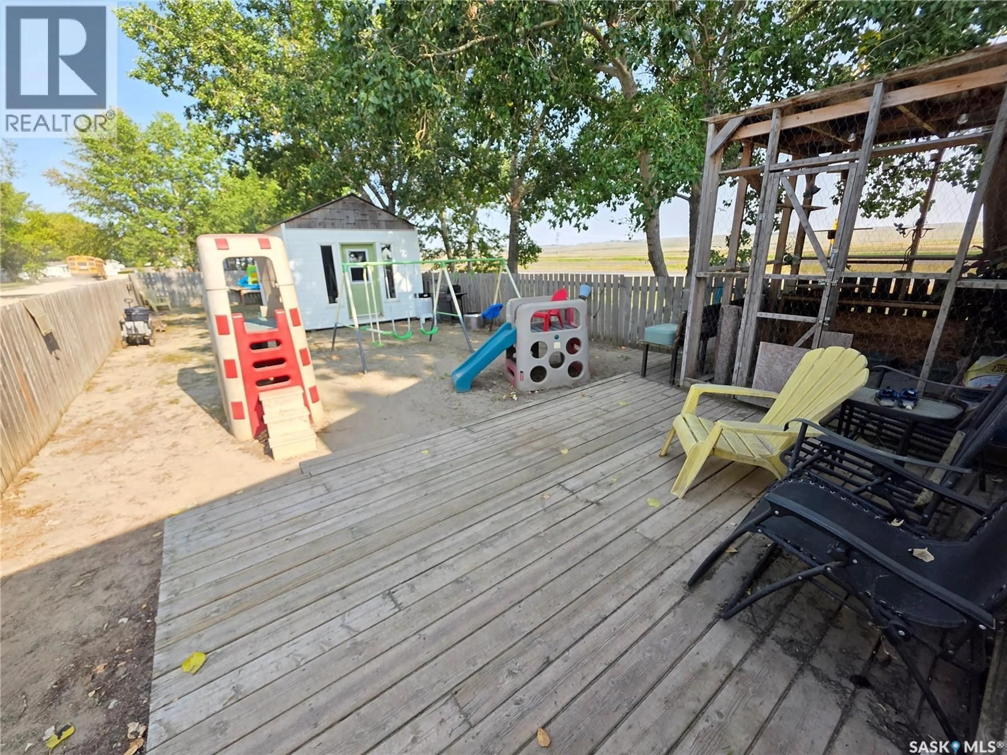 A pic from outside/outdoor area/front of a property/back of a property/a pic from drone, unknown for 9A PRAIRIE SUN COURT, Swift Current Saskatchewan S9H3X6