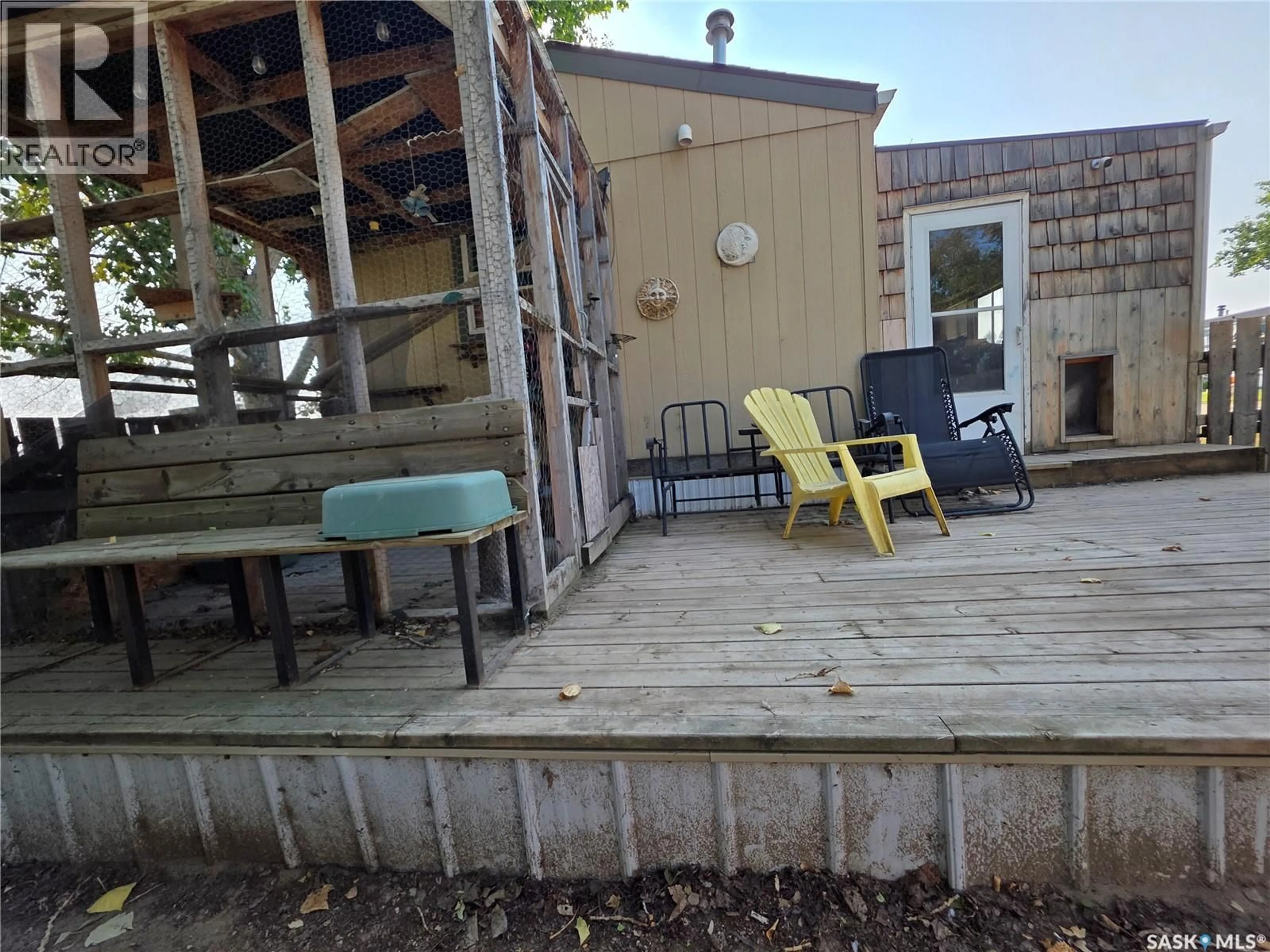 Patio, street for 9A PRAIRIE SUN COURT, Swift Current Saskatchewan S9H3X6