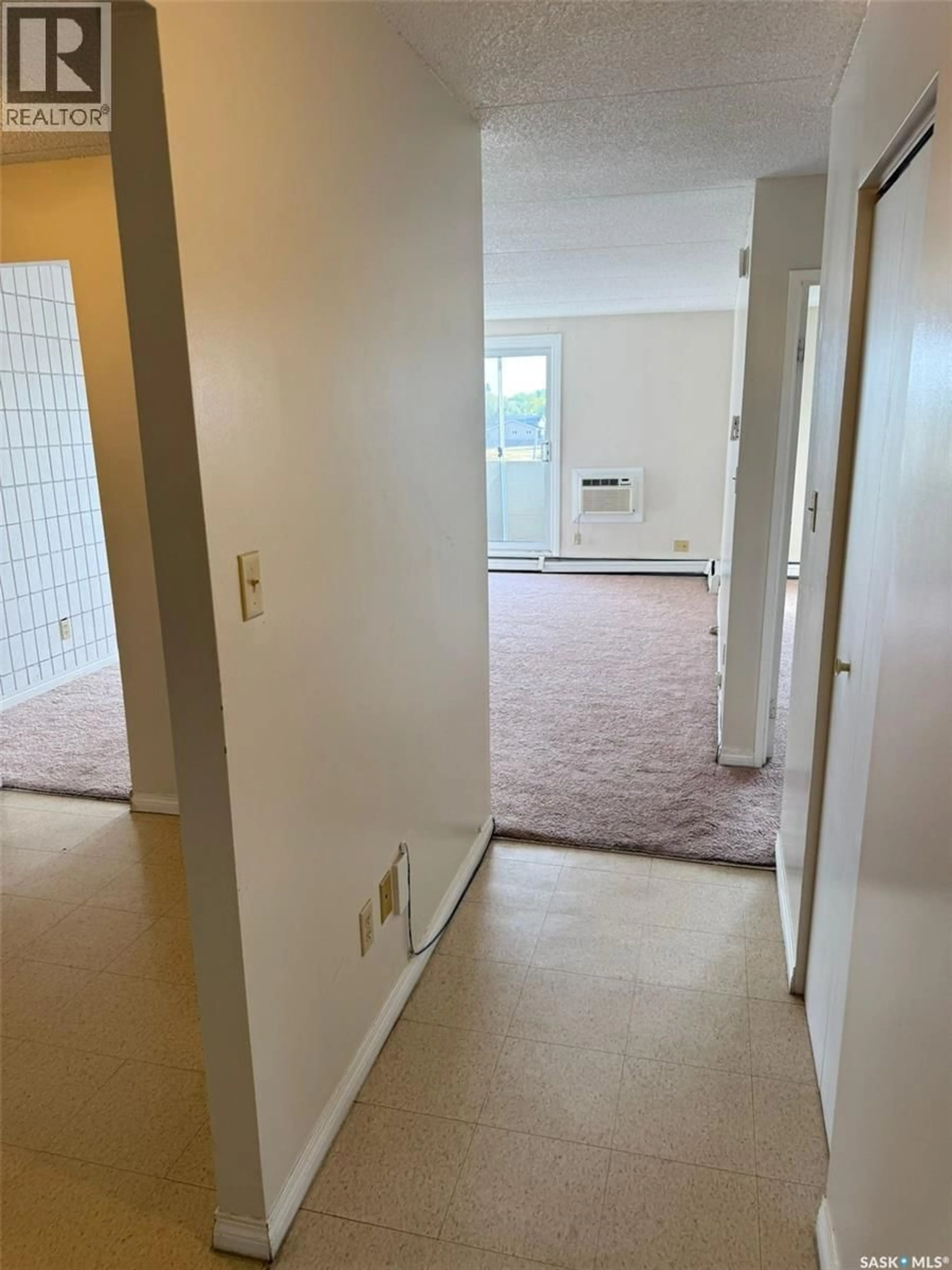 A pic of a room for W - 404 550 LAURIER STREET, Moose Jaw Saskatchewan S6H6X6