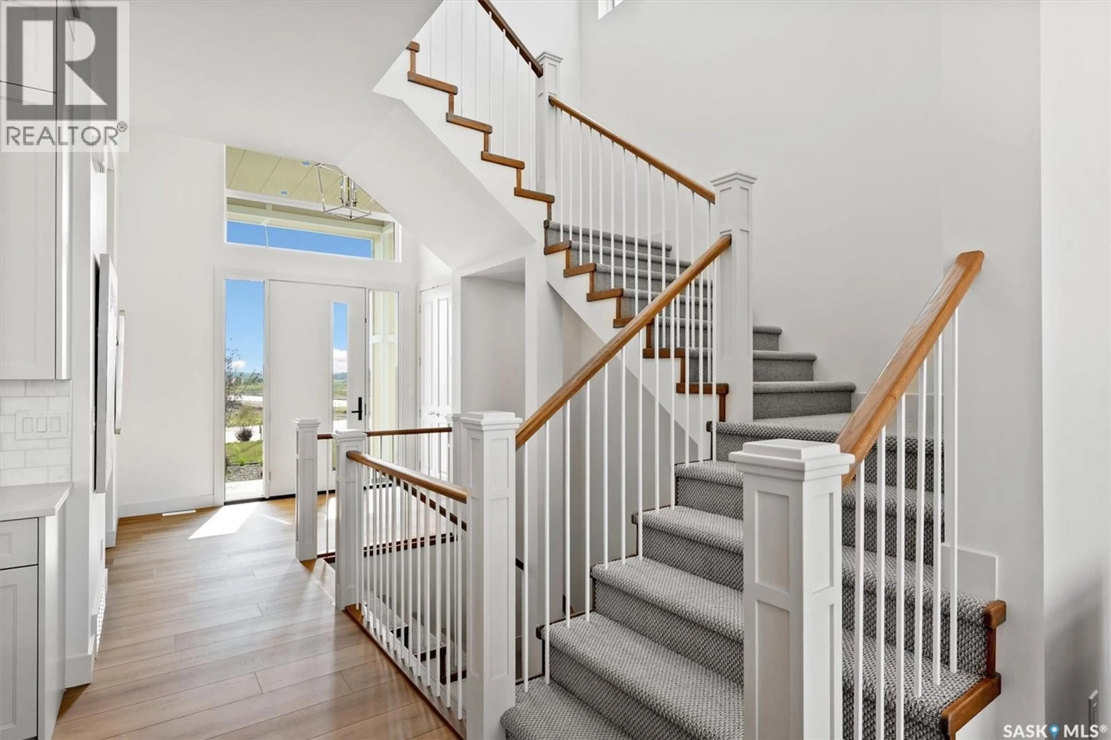 Stairs for 641 GREENBRYRE COVE, Corman Park Rm No. 344 Saskatchewan S7V0J4