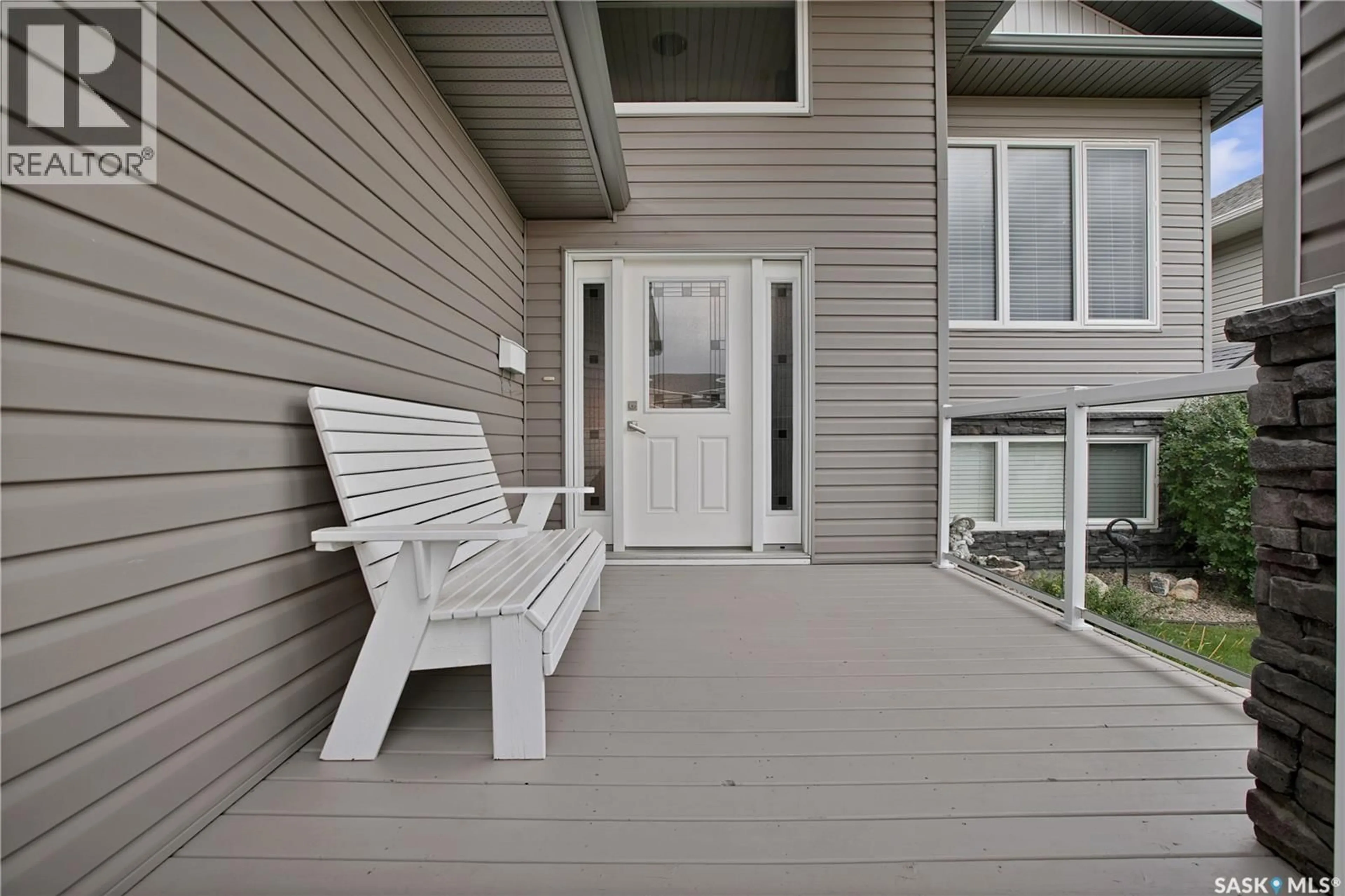Patio, street for 531 PALMER CRESCENT, Warman Saskatchewan S0K4S1
