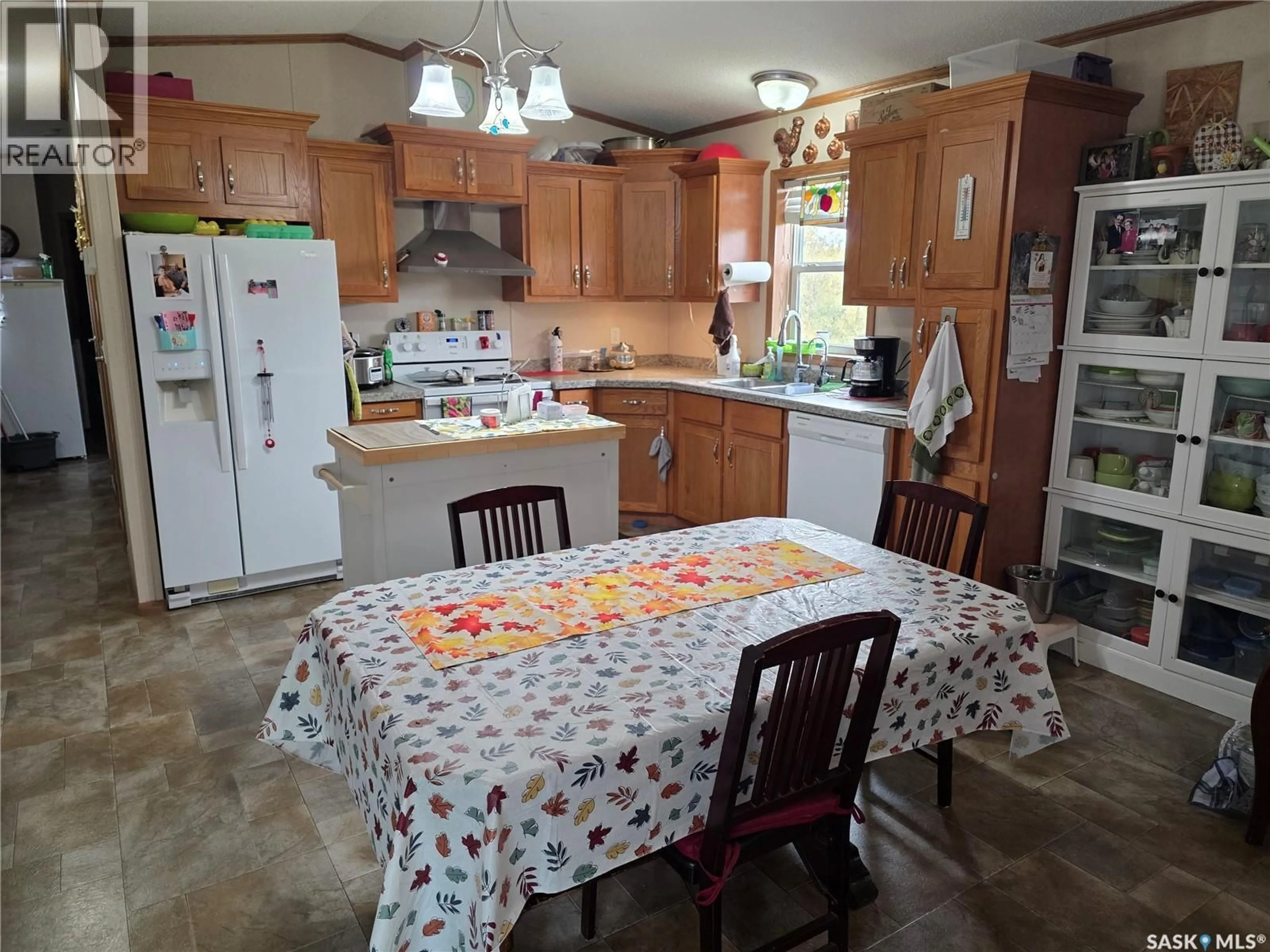 Standard kitchen, ceramic/tile floor for 102 HERBERT STREET, Hawarden Saskatchewan S0H1Y0
