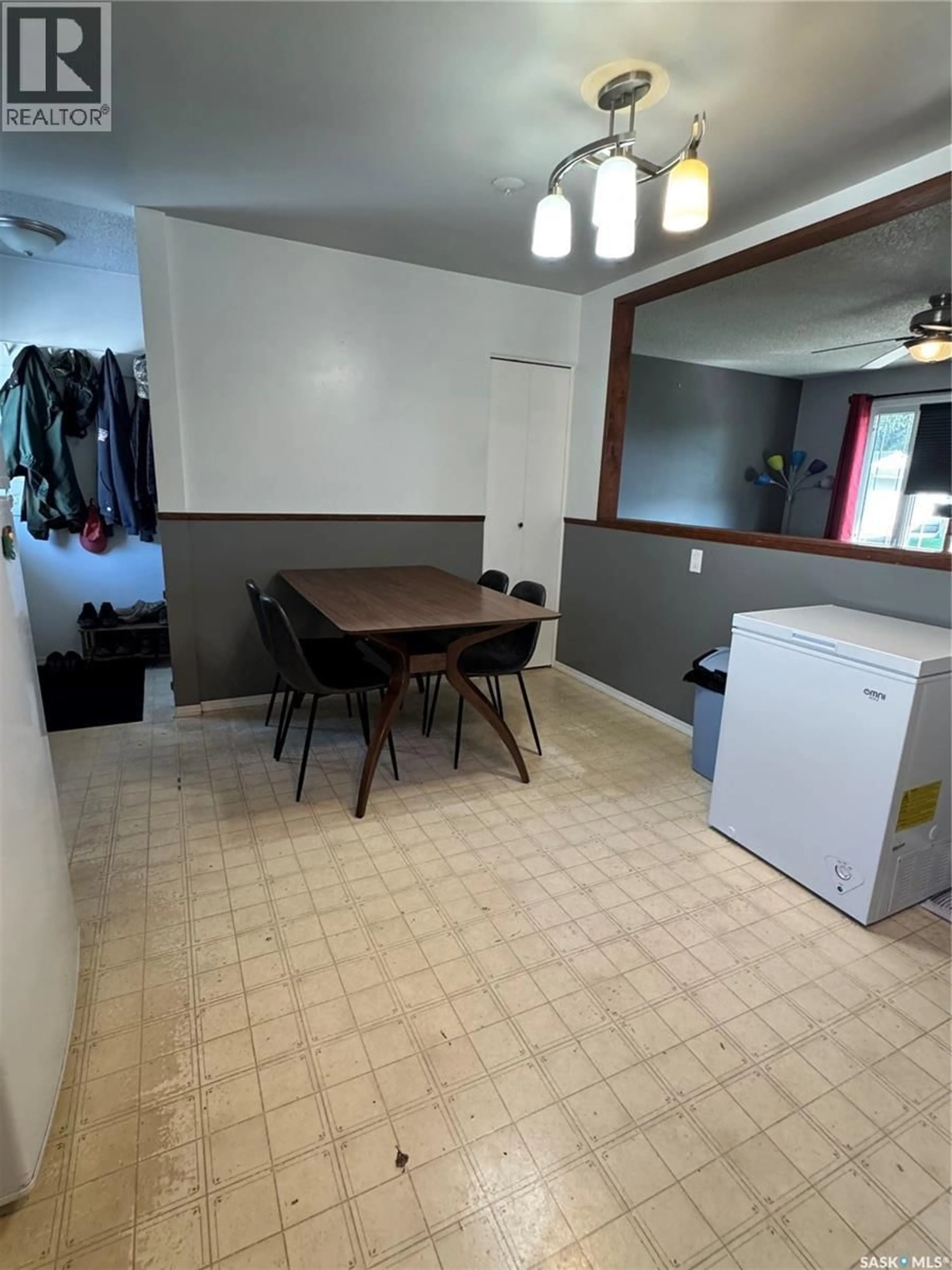 A pic of a room for 708 BIRCH CRESCENT, Hudson Bay Saskatchewan S0E0Y0