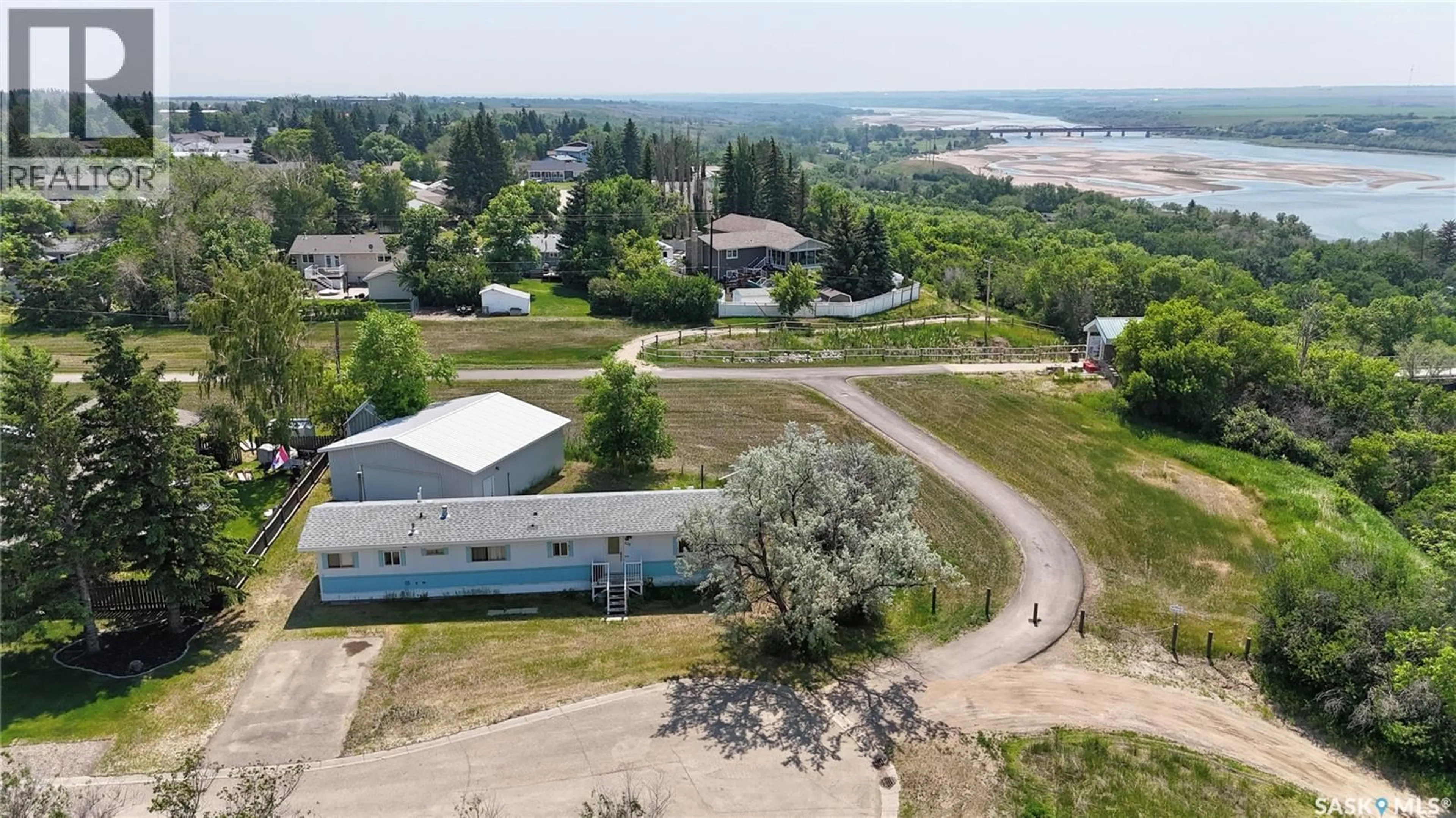 A pic from outside/outdoor area/front of a property/back of a property/a pic from drone, unknown for 525 PARK AVENUE, Outlook Saskatchewan S0L2N0
