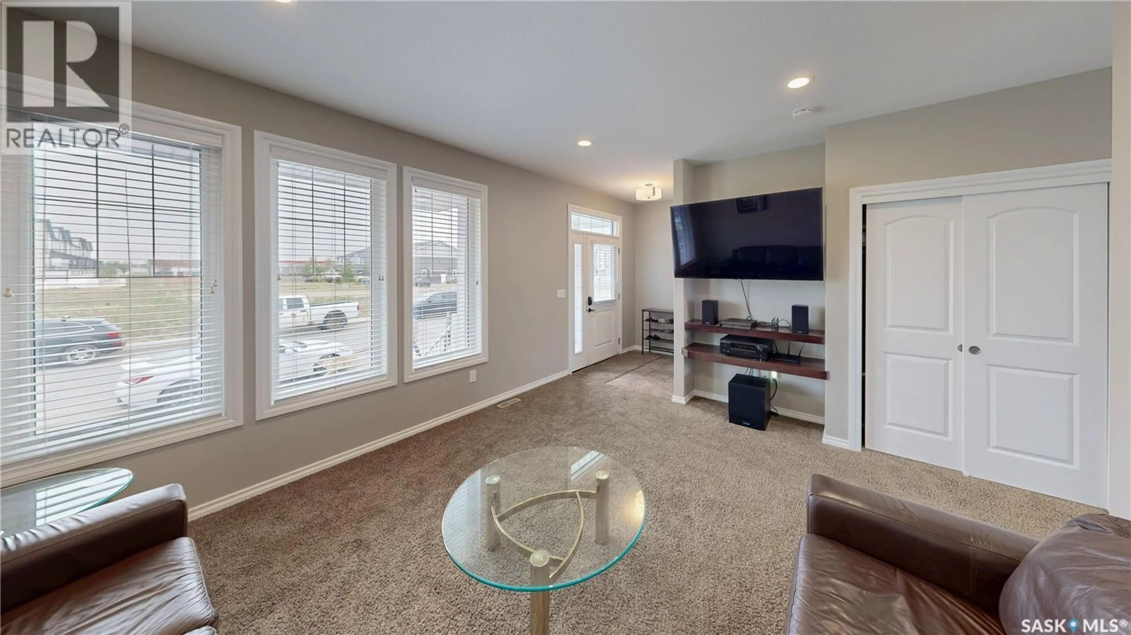 Living room with furniture, unknown for 3330 ELGAARD DRIVE, Regina Saskatchewan S4R8J6