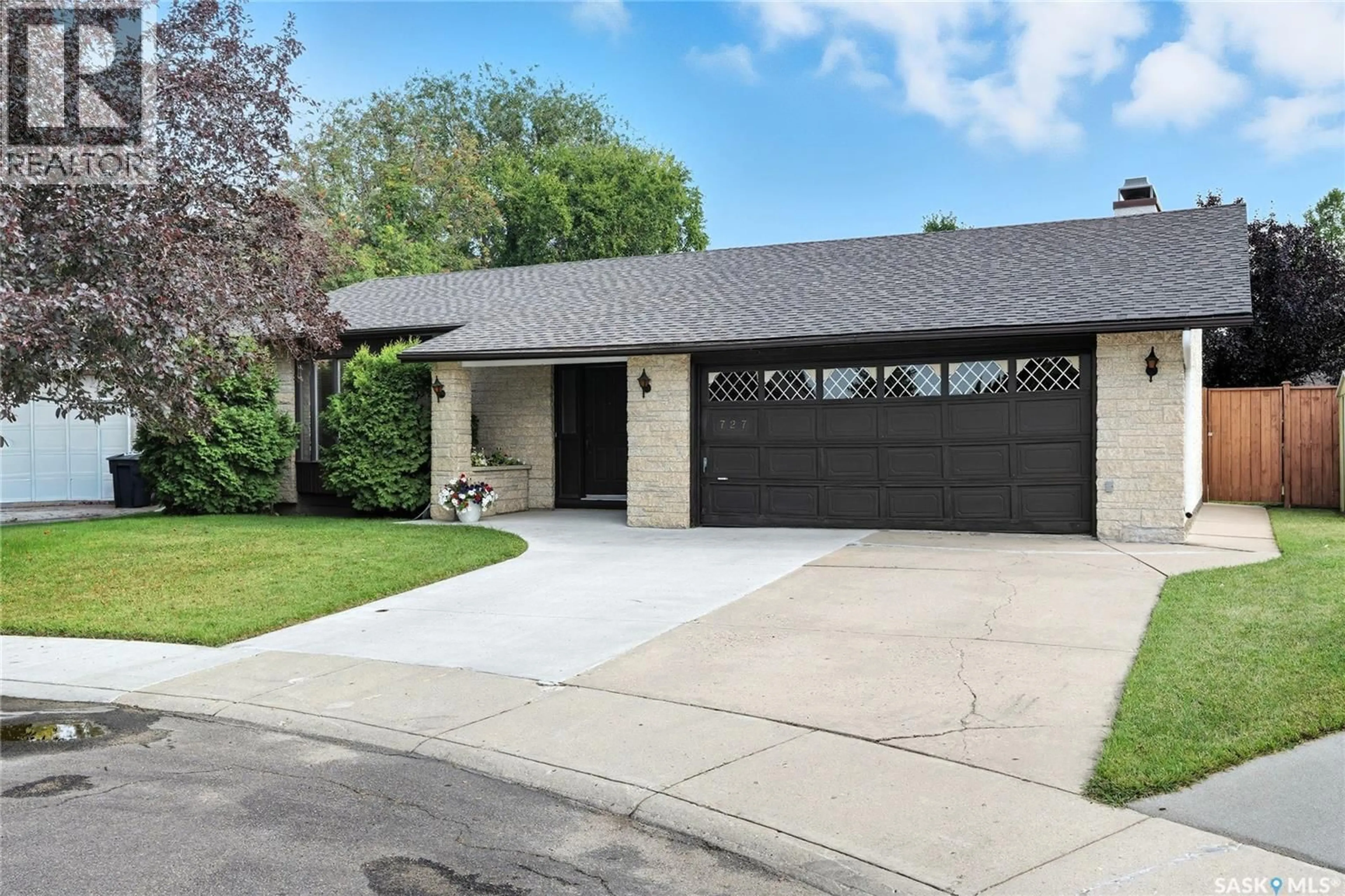 Unknown for 727 COSTIGAN PLACE, Saskatoon Saskatchewan S7J3R3