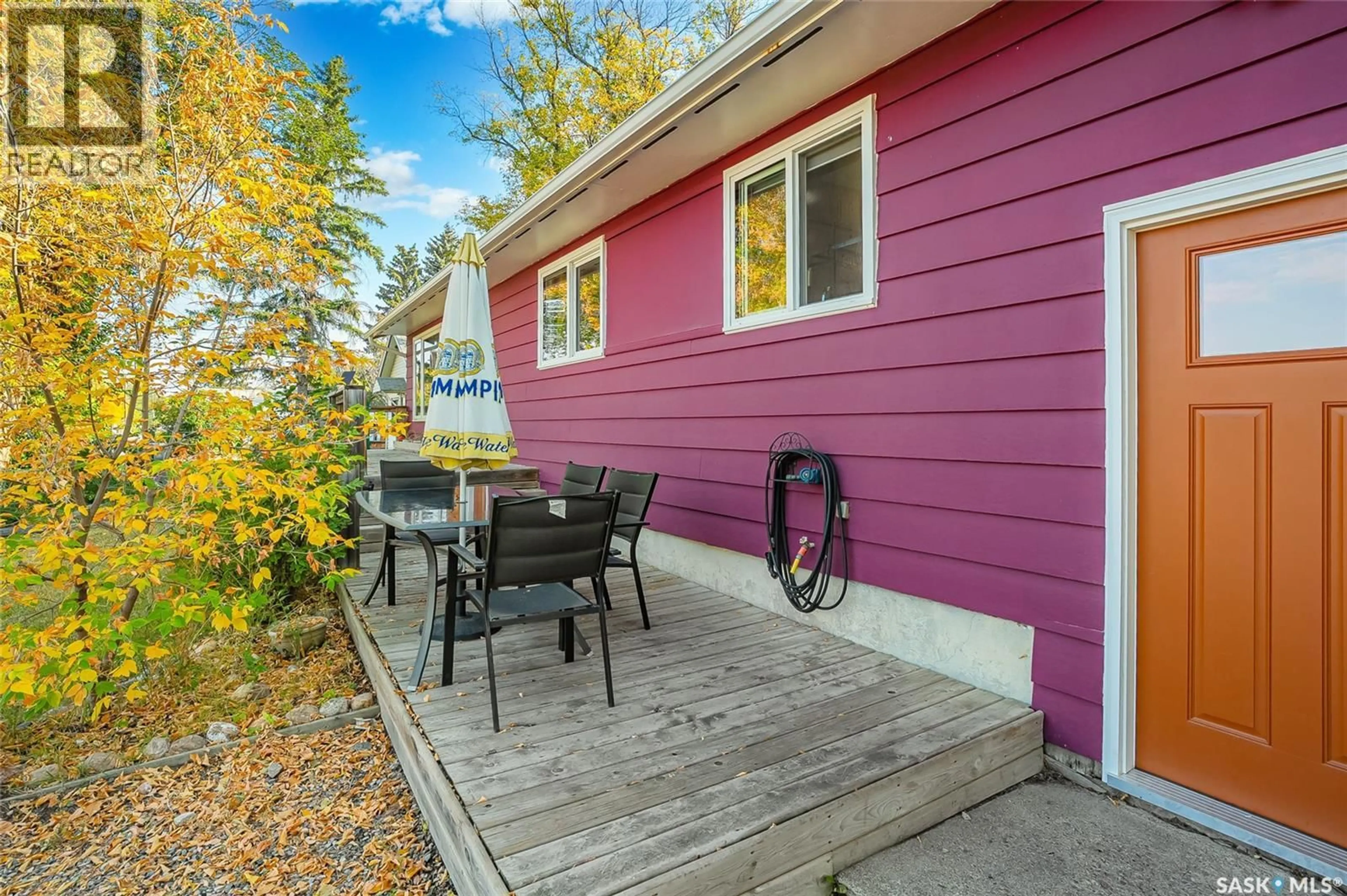 Patio, street for 112 4TH STREET, Dalmeny Saskatchewan S0K1E0