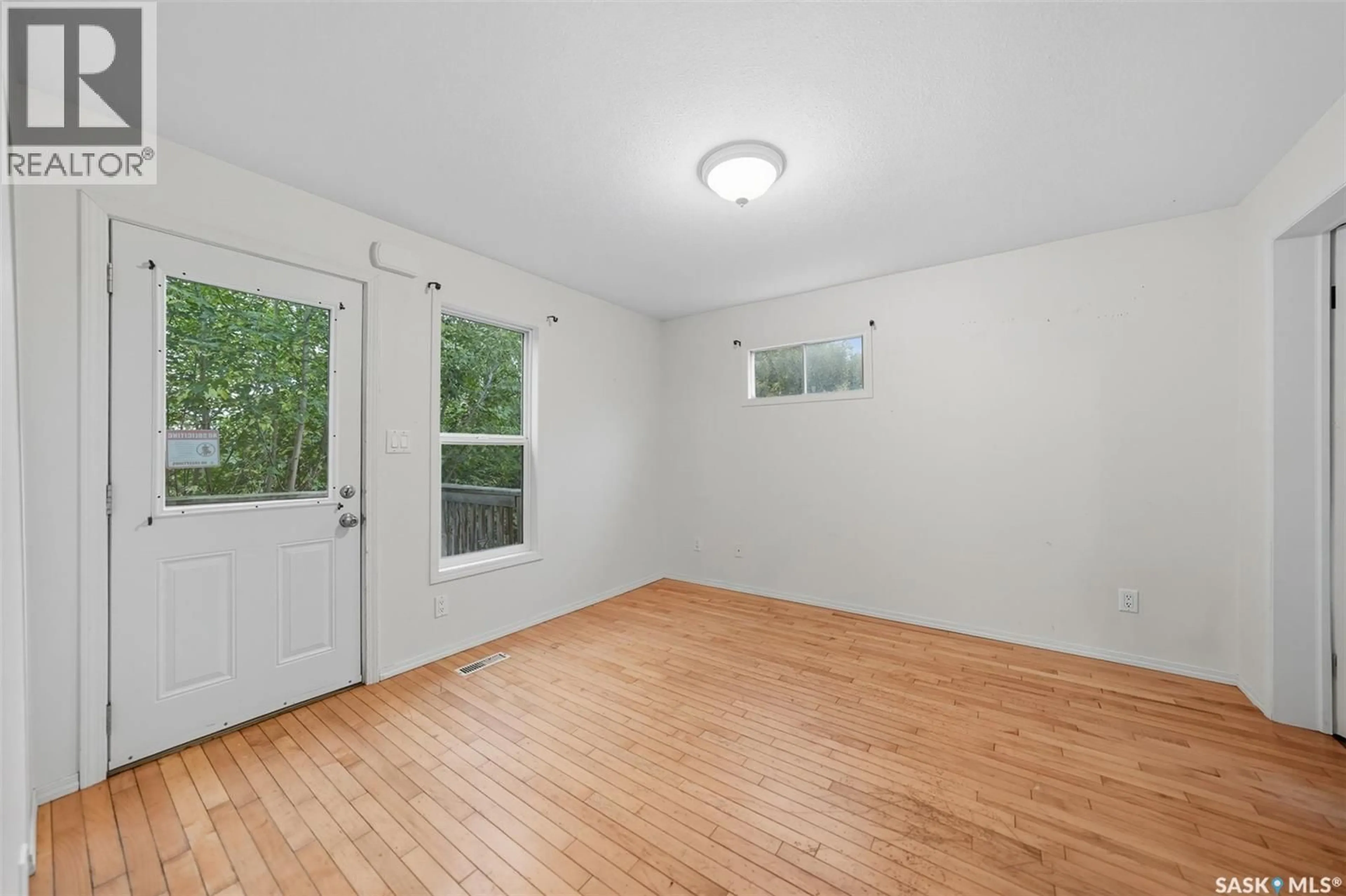 A pic of a room for 838 K AVENUE, Saskatoon Saskatchewan S7L2N1