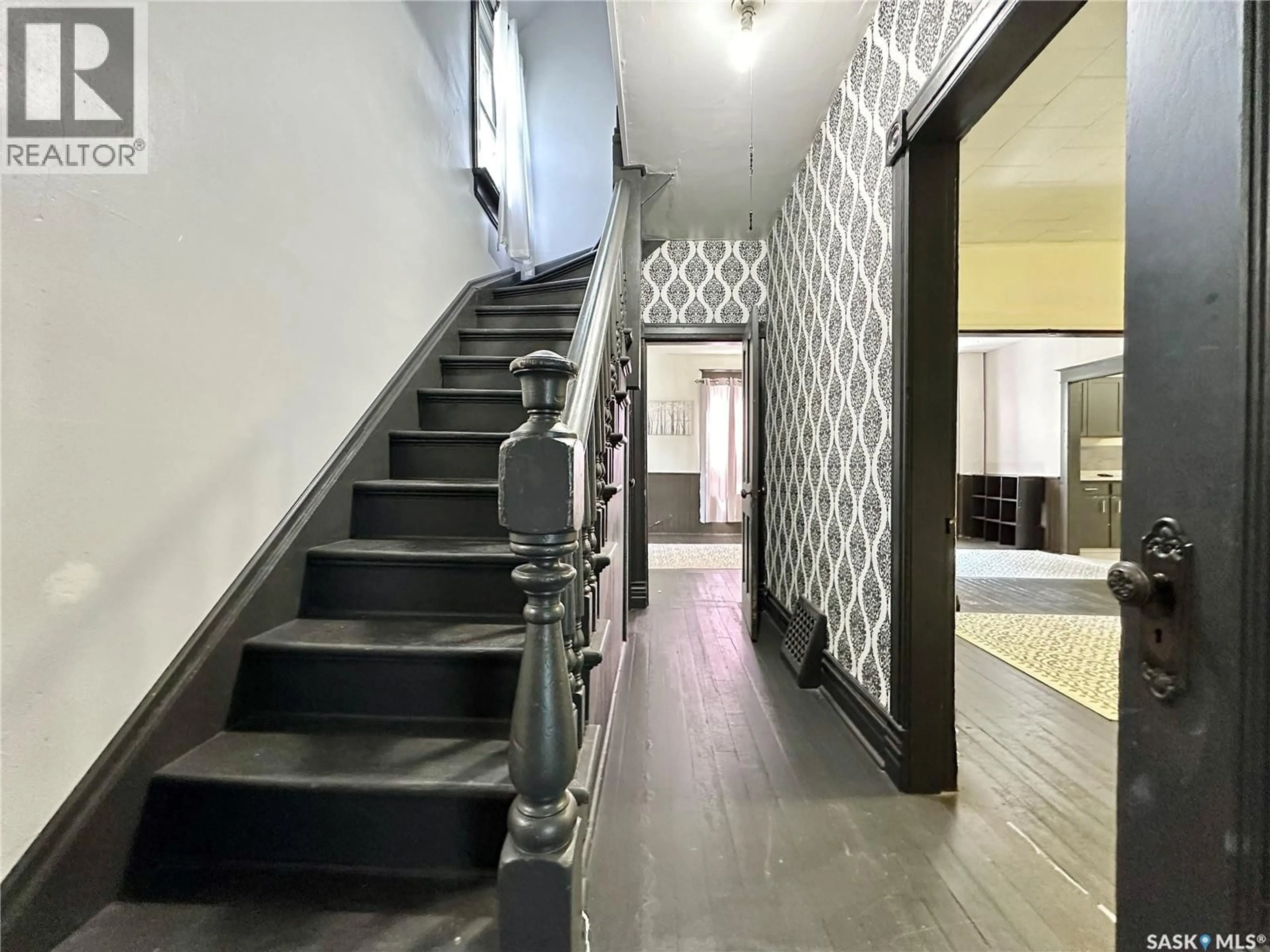 Indoor foyer for 220 SOURIS STREET, Milestone Saskatchewan S0G3L0