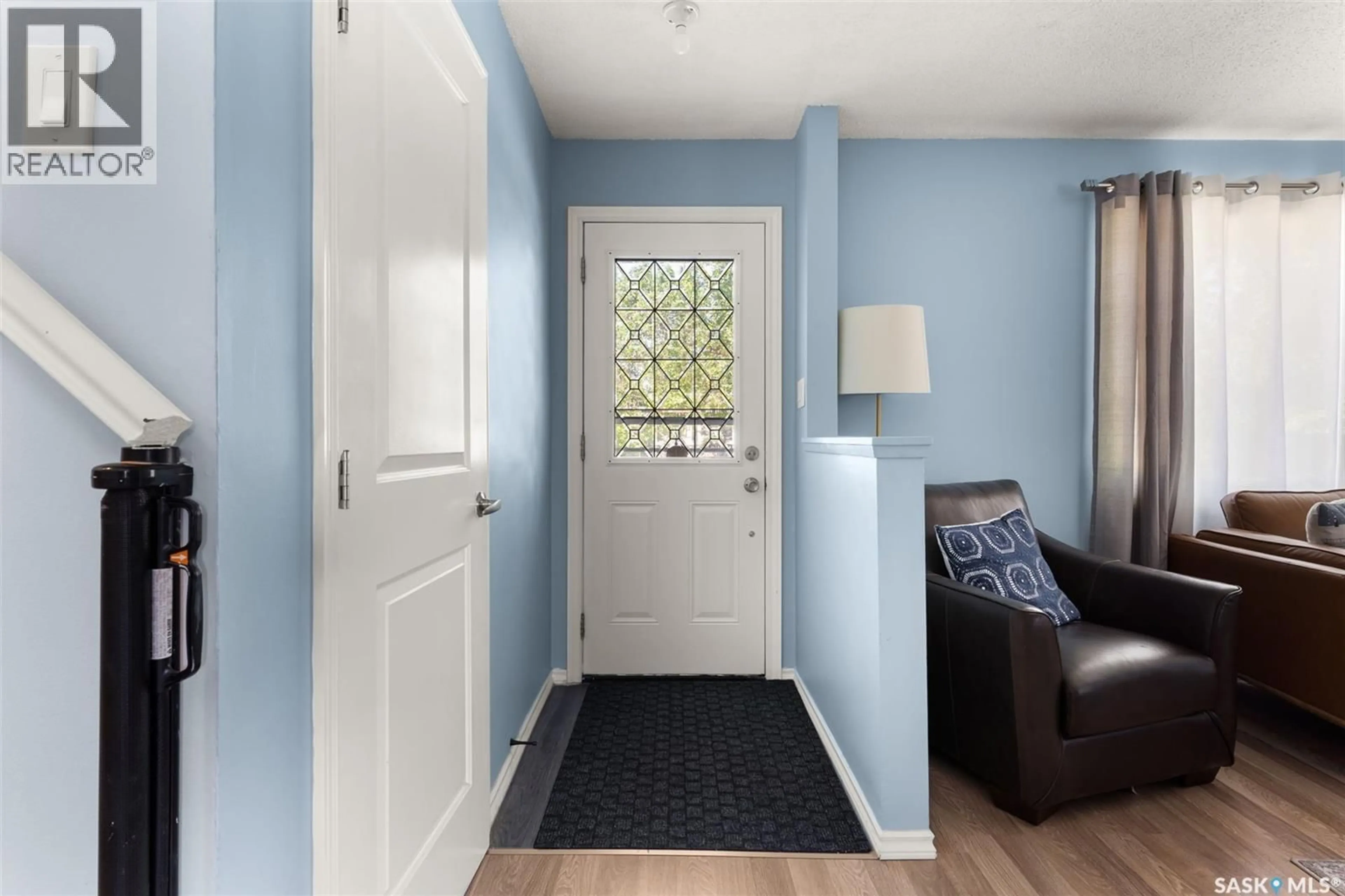 Indoor entryway for 1341 9TH AVENUE, Regina Saskatchewan S4R0E6