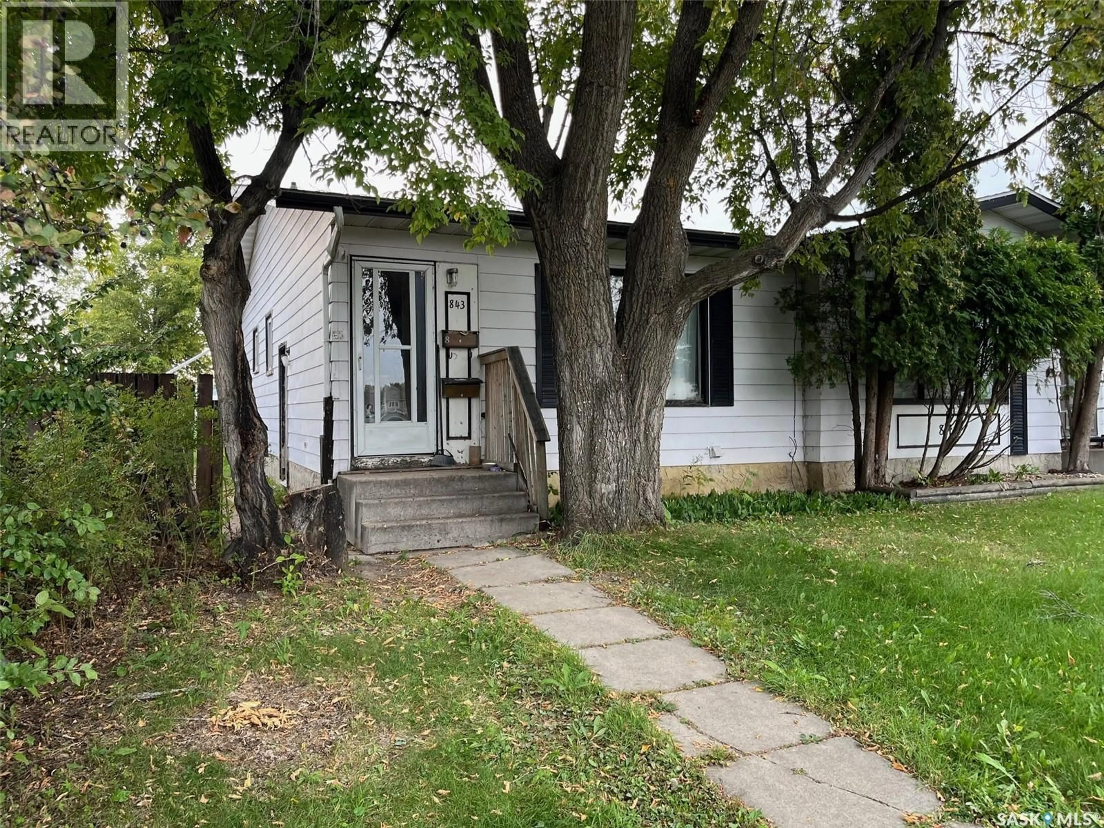 Unknown for 843 7TH STREET E, Prince Albert Saskatchewan S6V6T3