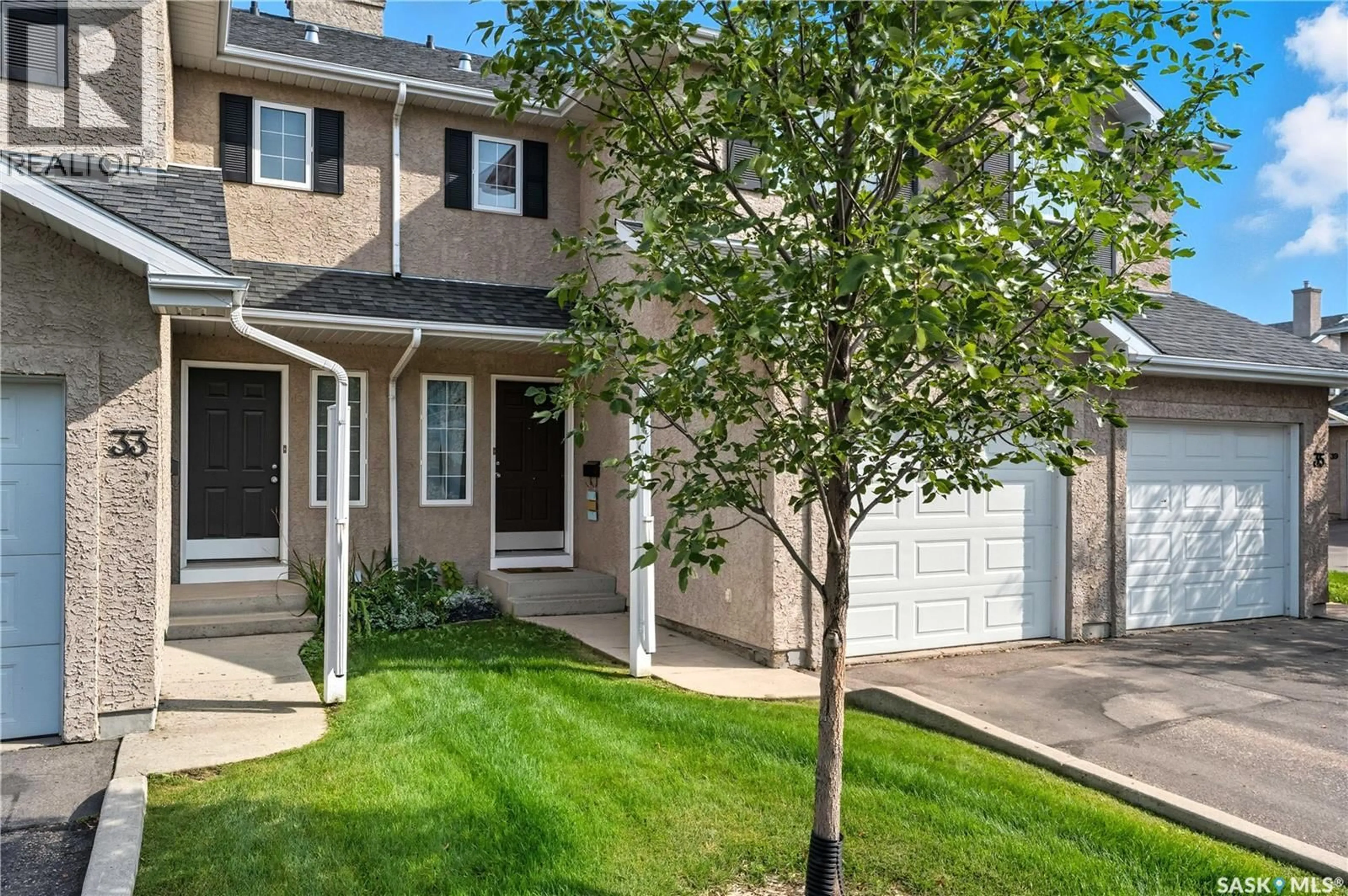 Home with vinyl exterior material, street for 127 - 34 BANYAN CRESCENT, Saskatoon Saskatchewan S7G1G5